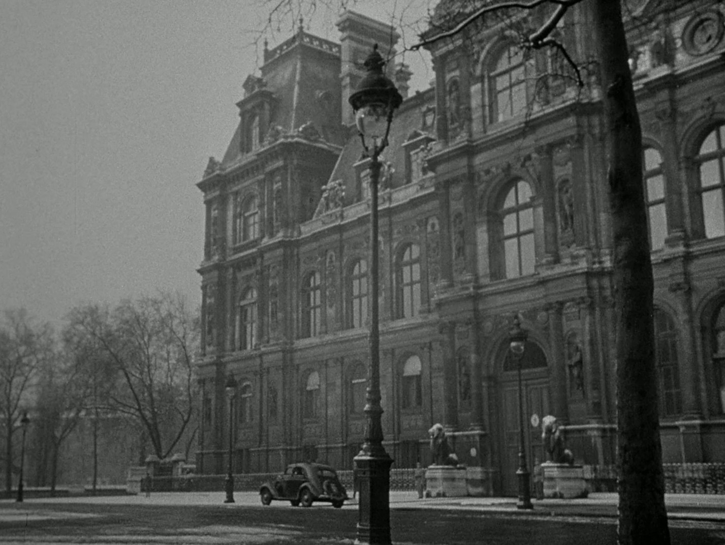 Assignment: Paris (1952) —  shot,  lighting