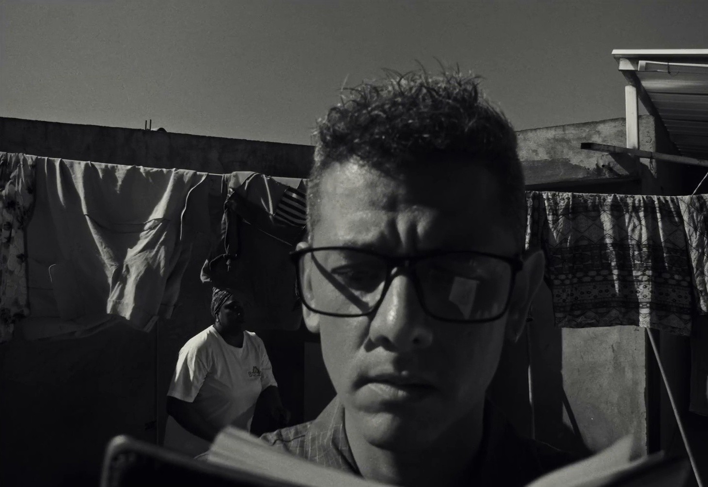 Salsa Y Clase (2024) —  shot,  lighting