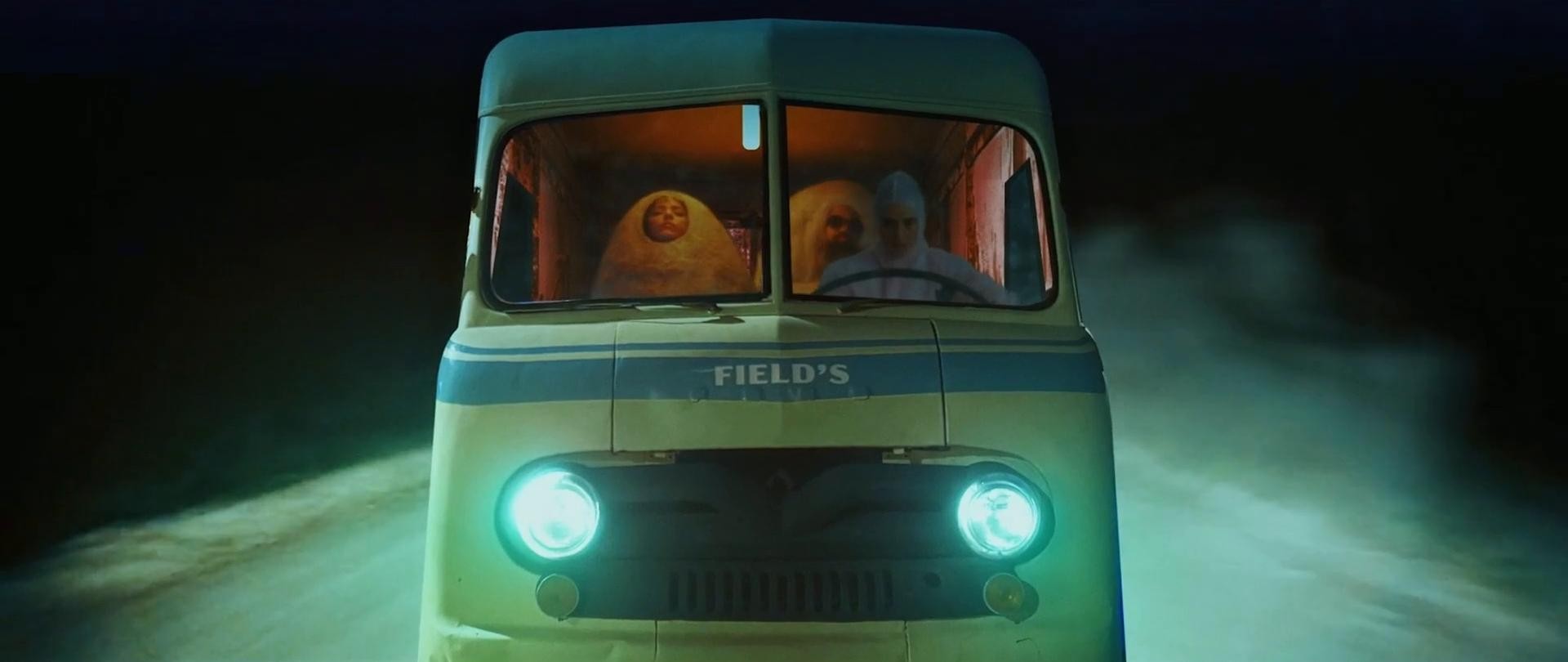 Pélame La Papa (2025) —  shot,  lighting