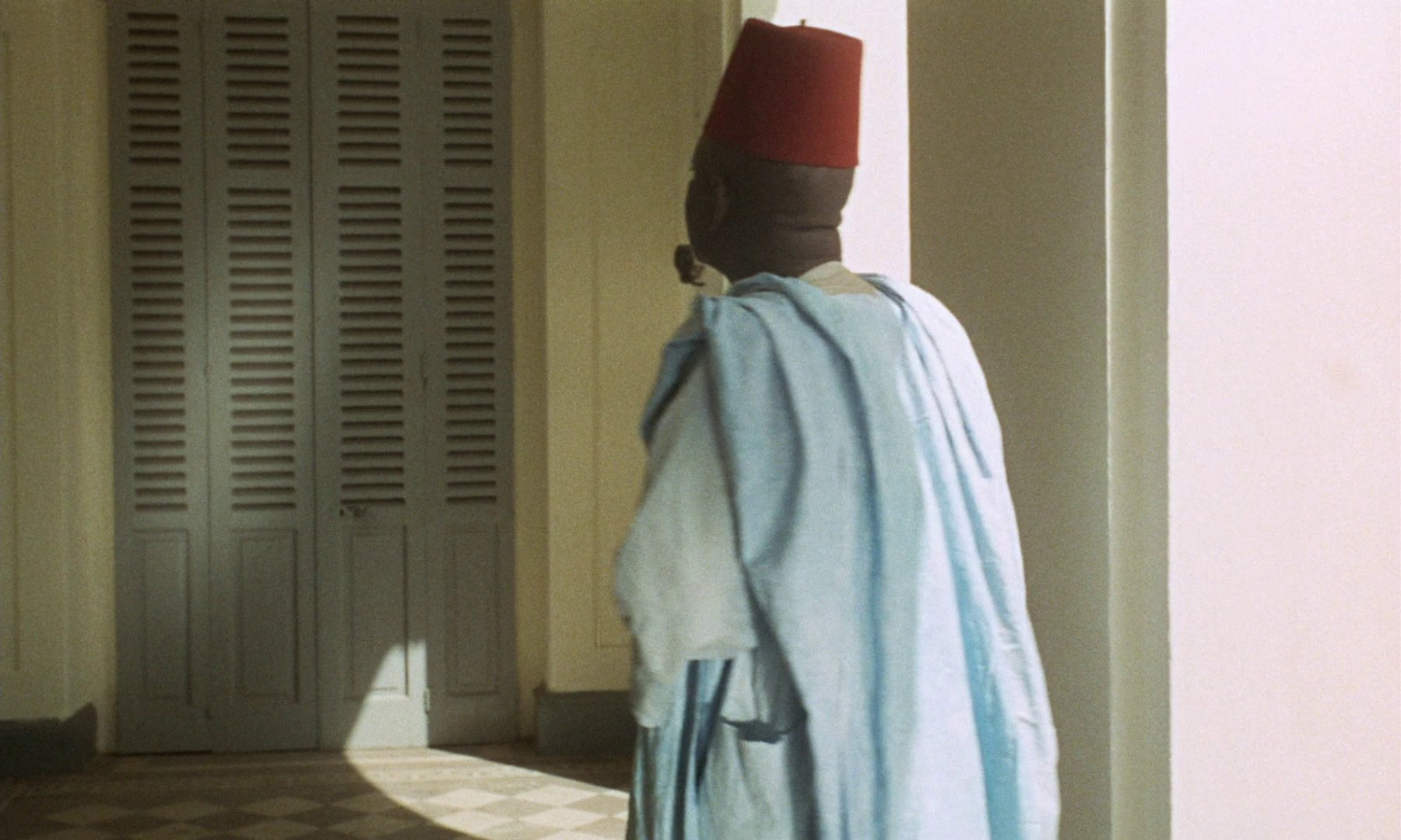 Mandabi (1968) —  shot,  lighting