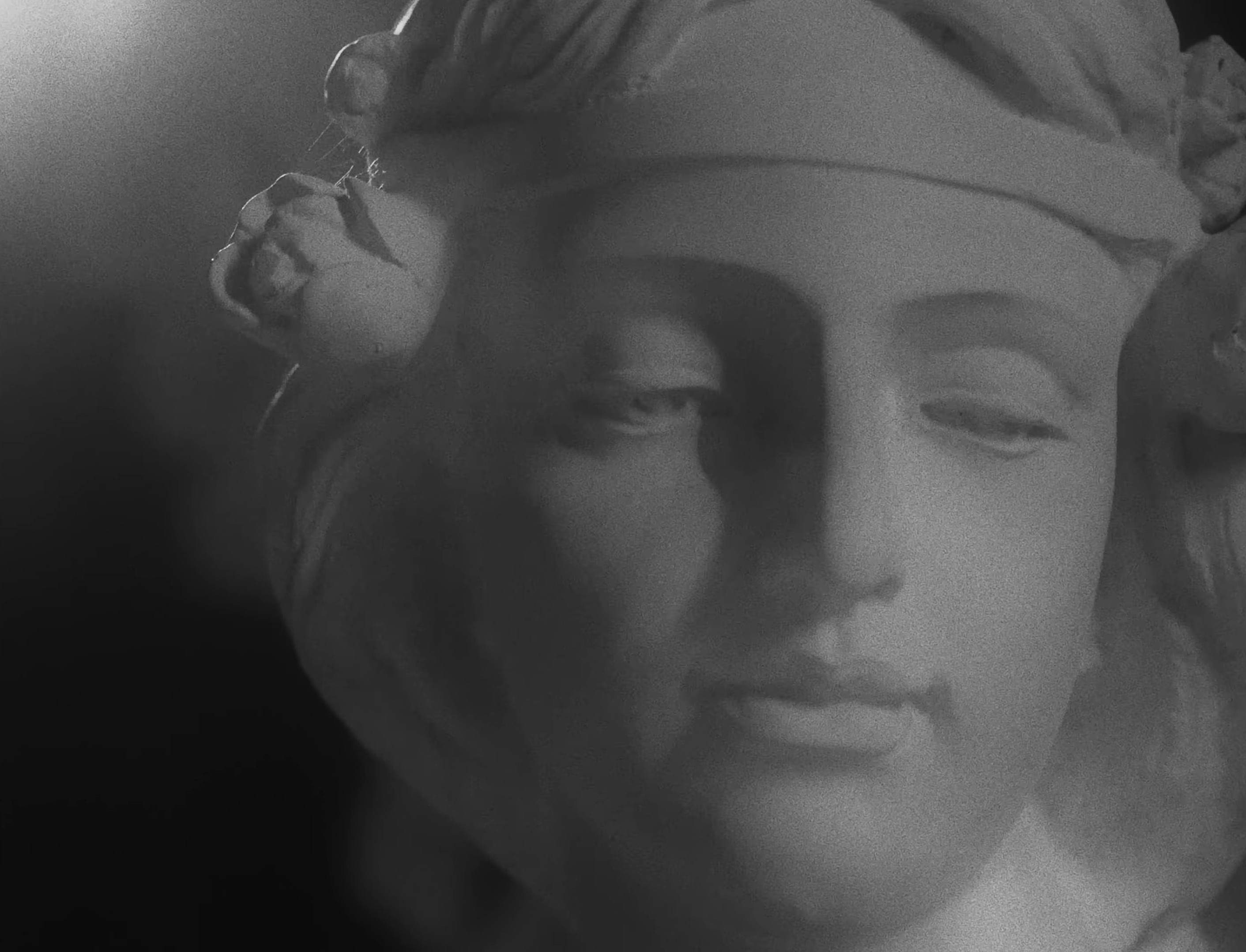 GALZ XYPHER (2022) —  shot,  lighting