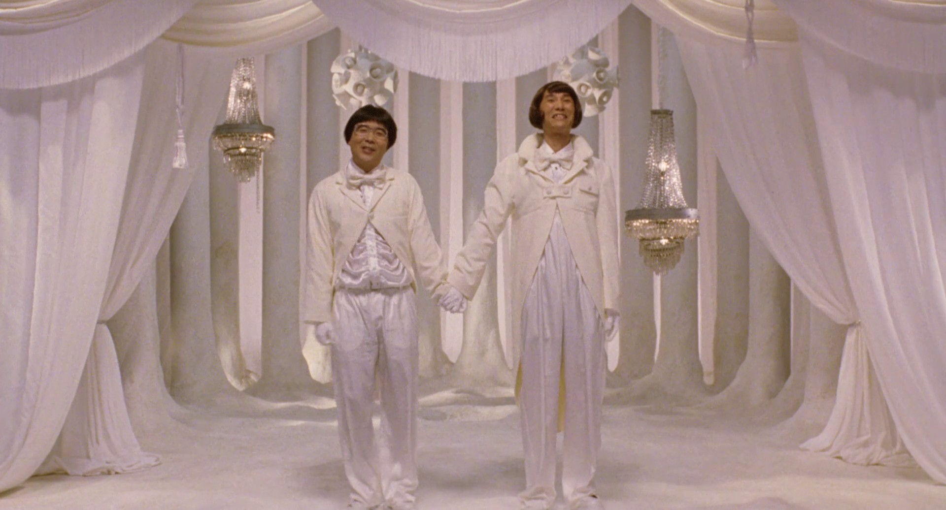 Funky Forest: The First Contact (2005) —  shot,  lighting