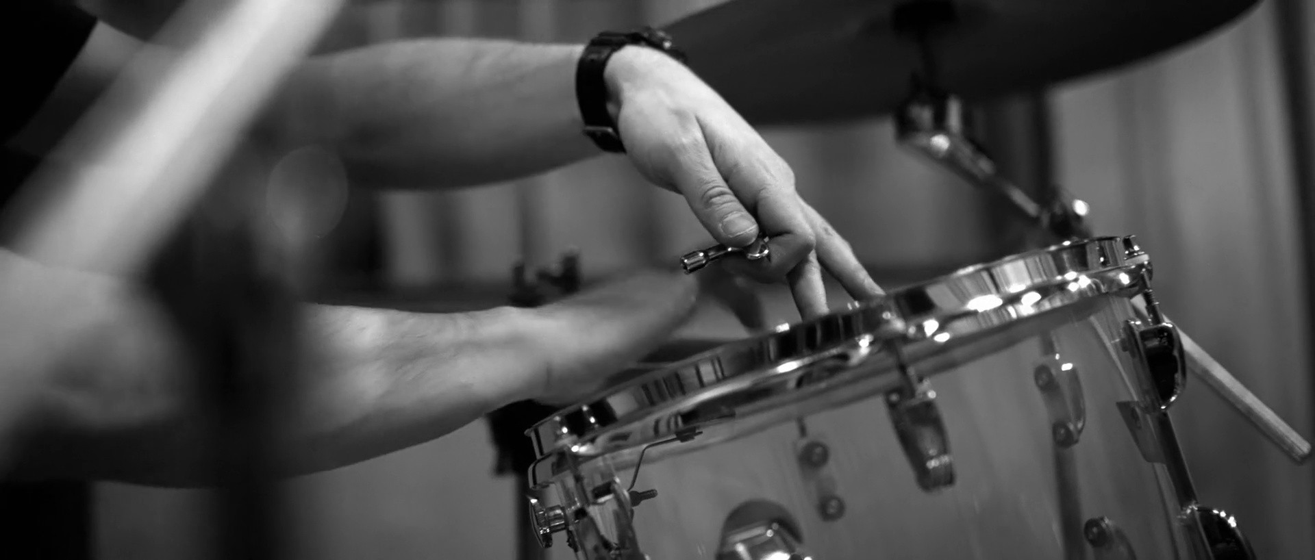 Hennessy & O.S.T.R Never stop. Never settle – Autentycznie (2018) —  shot,  lighting