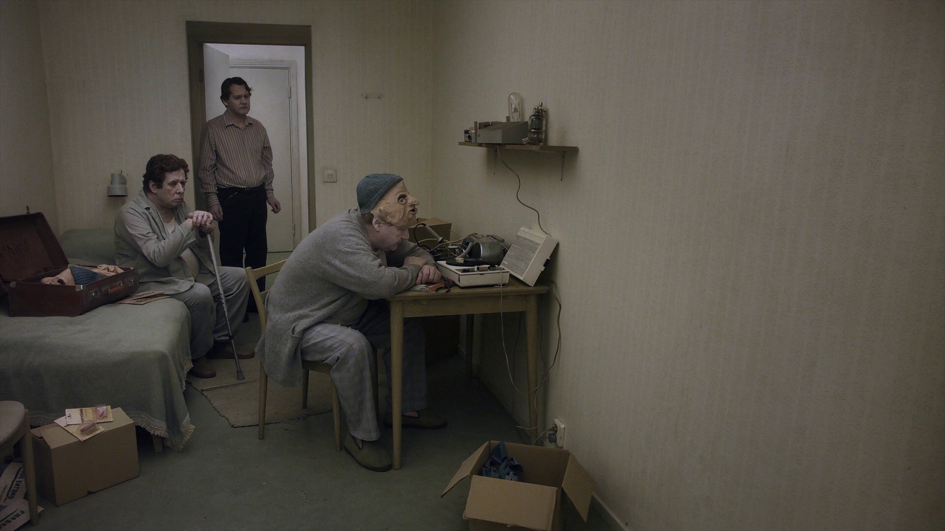 A Pigeon Sat on a Branch Reflecting on Existence (2014) —  shot,  lighting