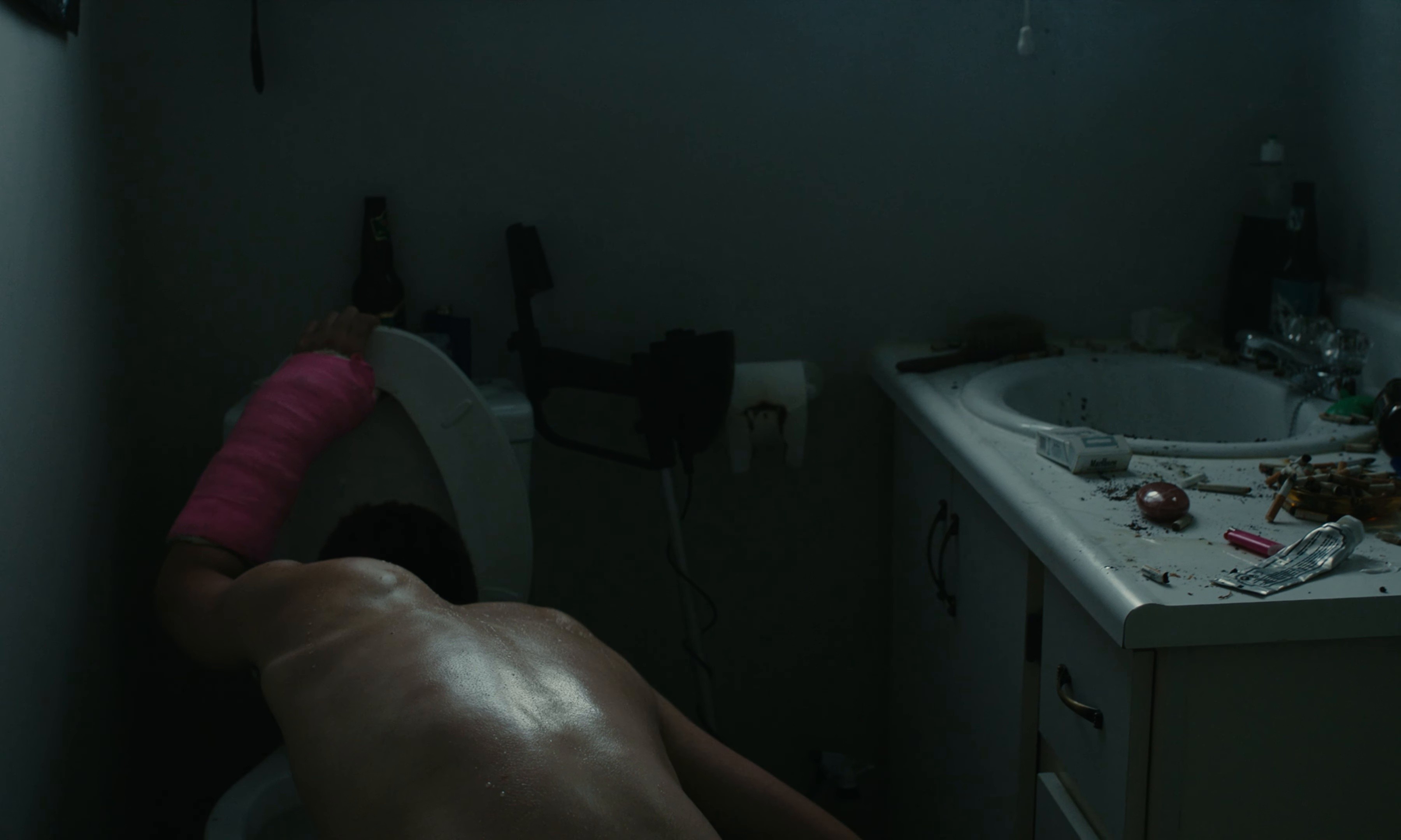 PAS ENCORE (2025) —  shot,  lighting