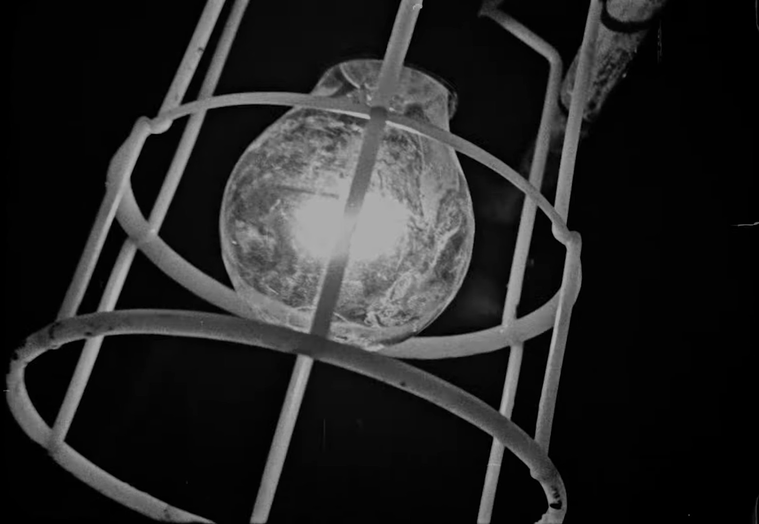 Skrting On The Surface (2022) —  shot,  lighting