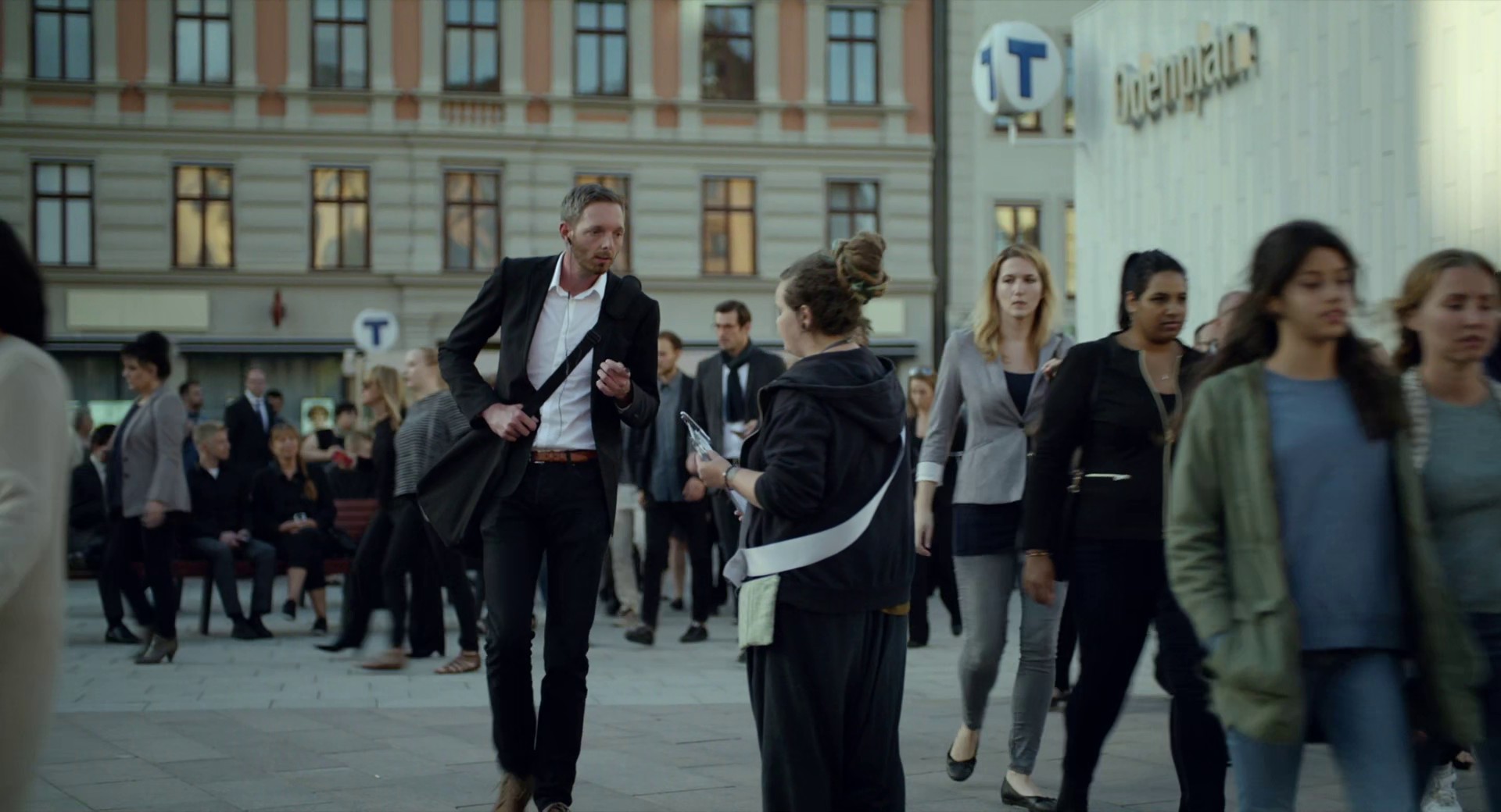 The Square (2017) —  shot,  lighting