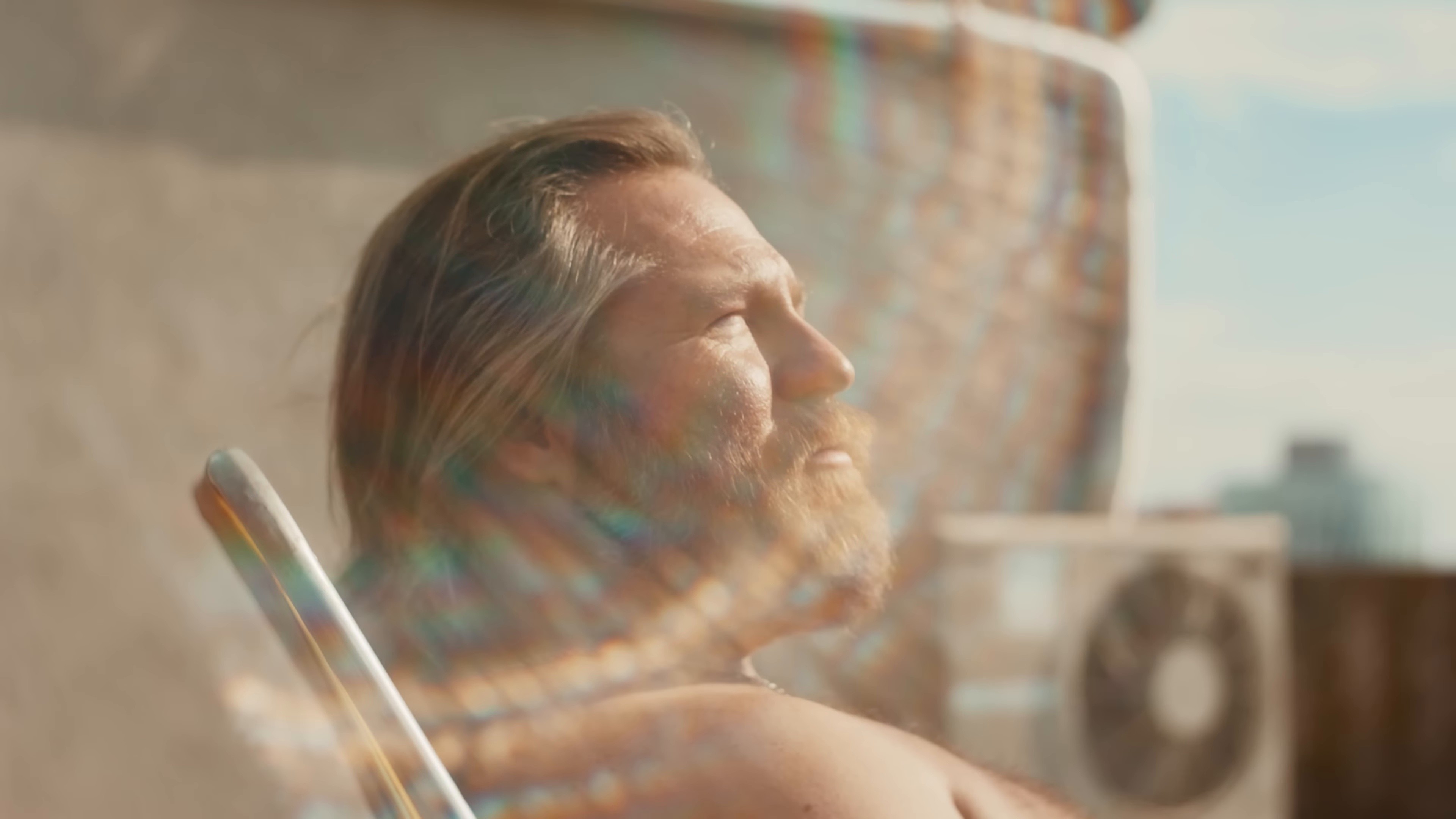 Low Glare | Mac does that | Apple (2025) —  shot,  lighting