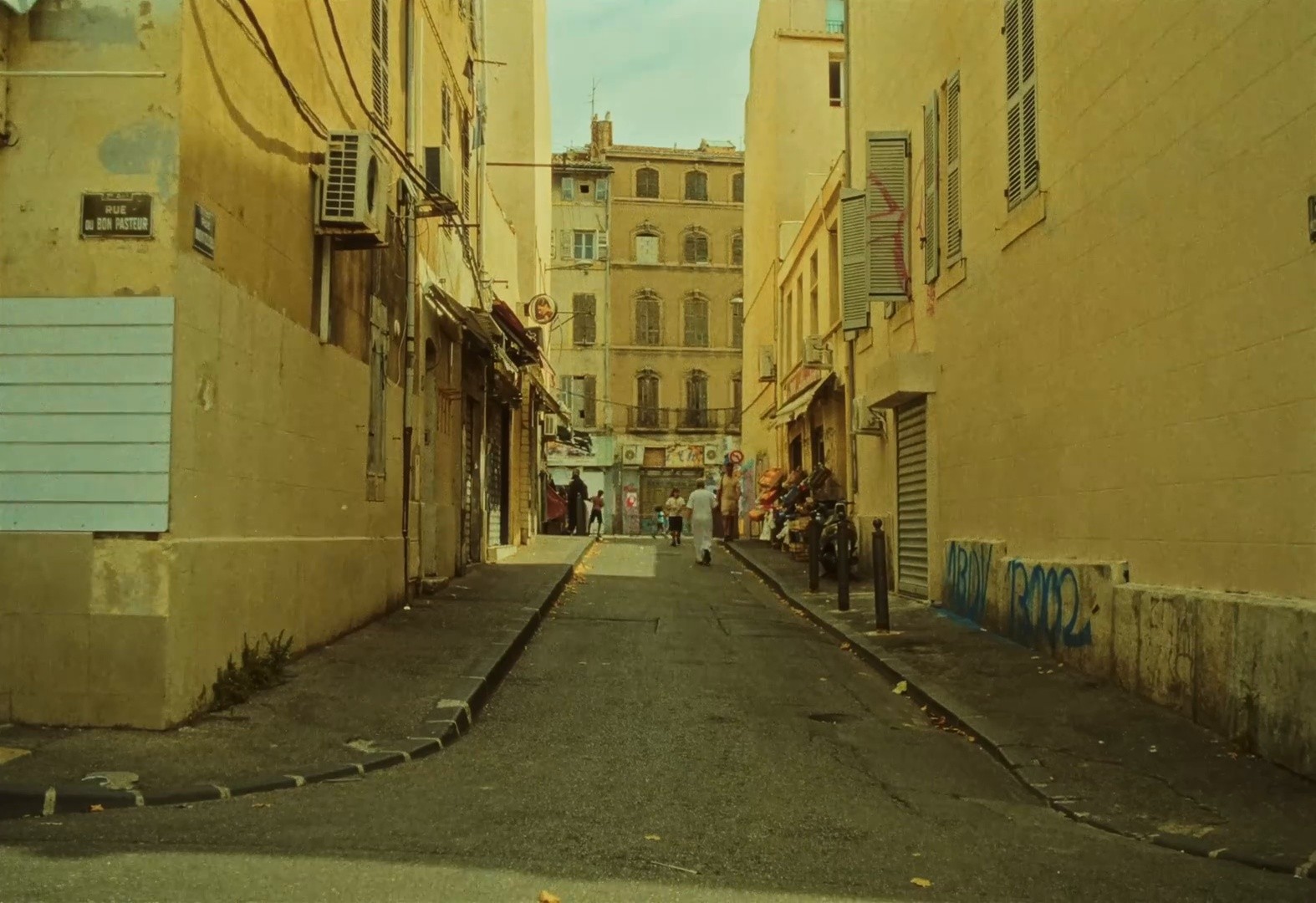 Dalí (2025) —  shot,  lighting