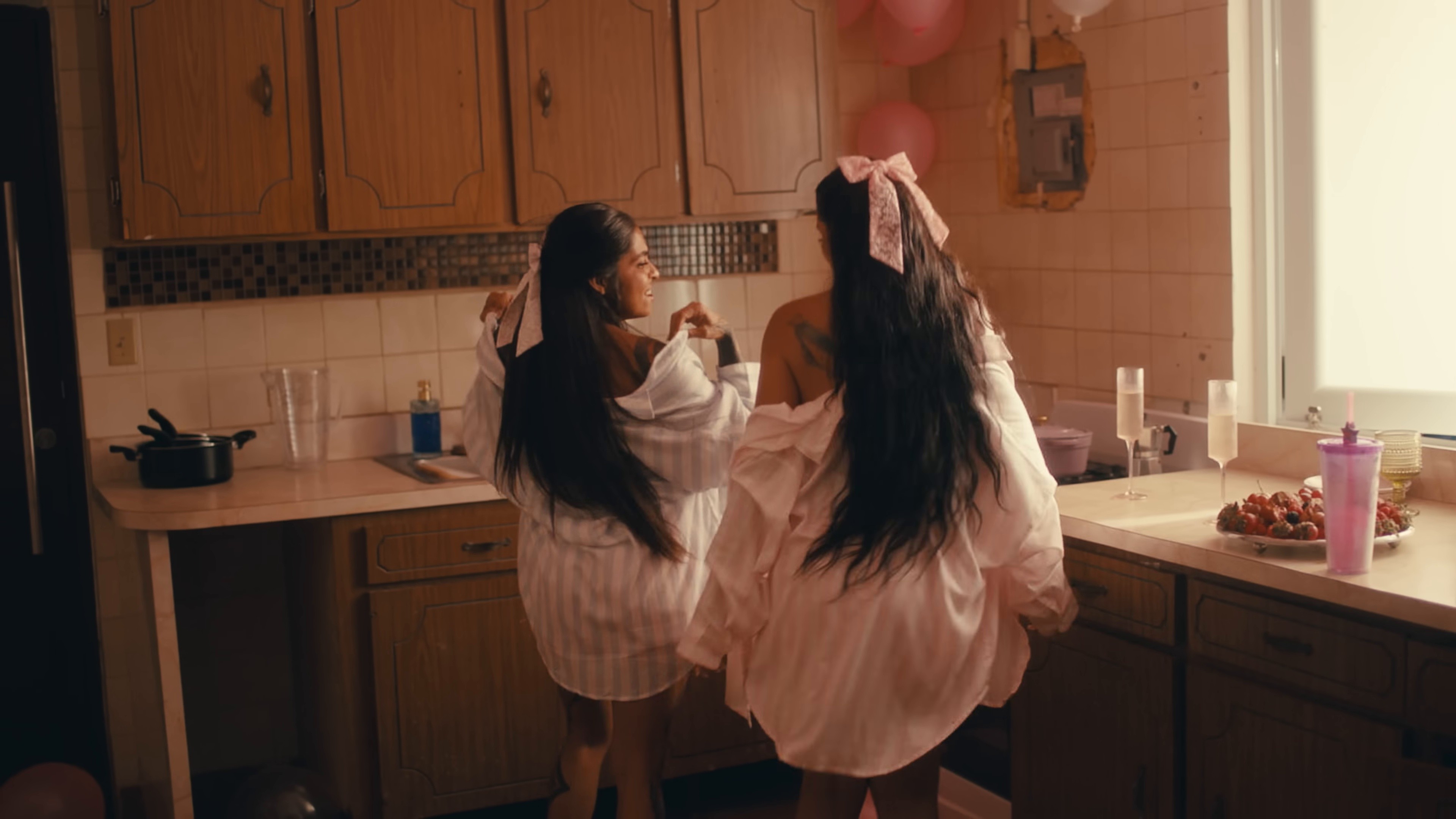 Drop Dead Gorgeous (2025) —  shot,  lighting