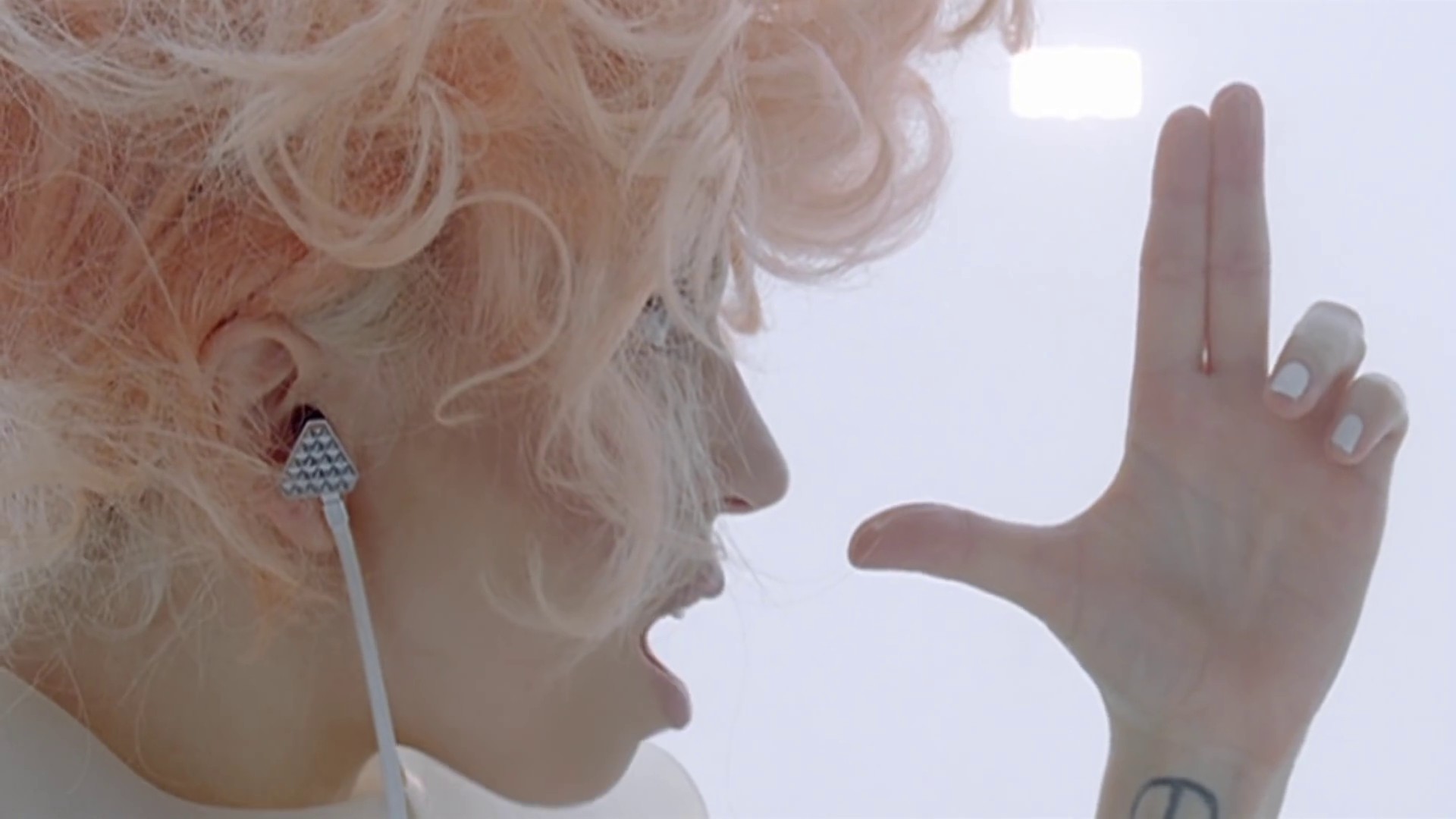 Bad Romance (2009) —  shot,  lighting