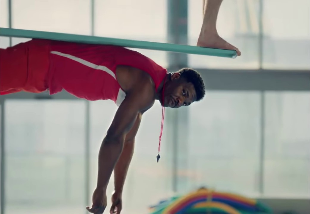 TBWA\Paris pour McDonald's France - "Livraison à Domicile" - Février 2024 (2024) —  shot,  lighting