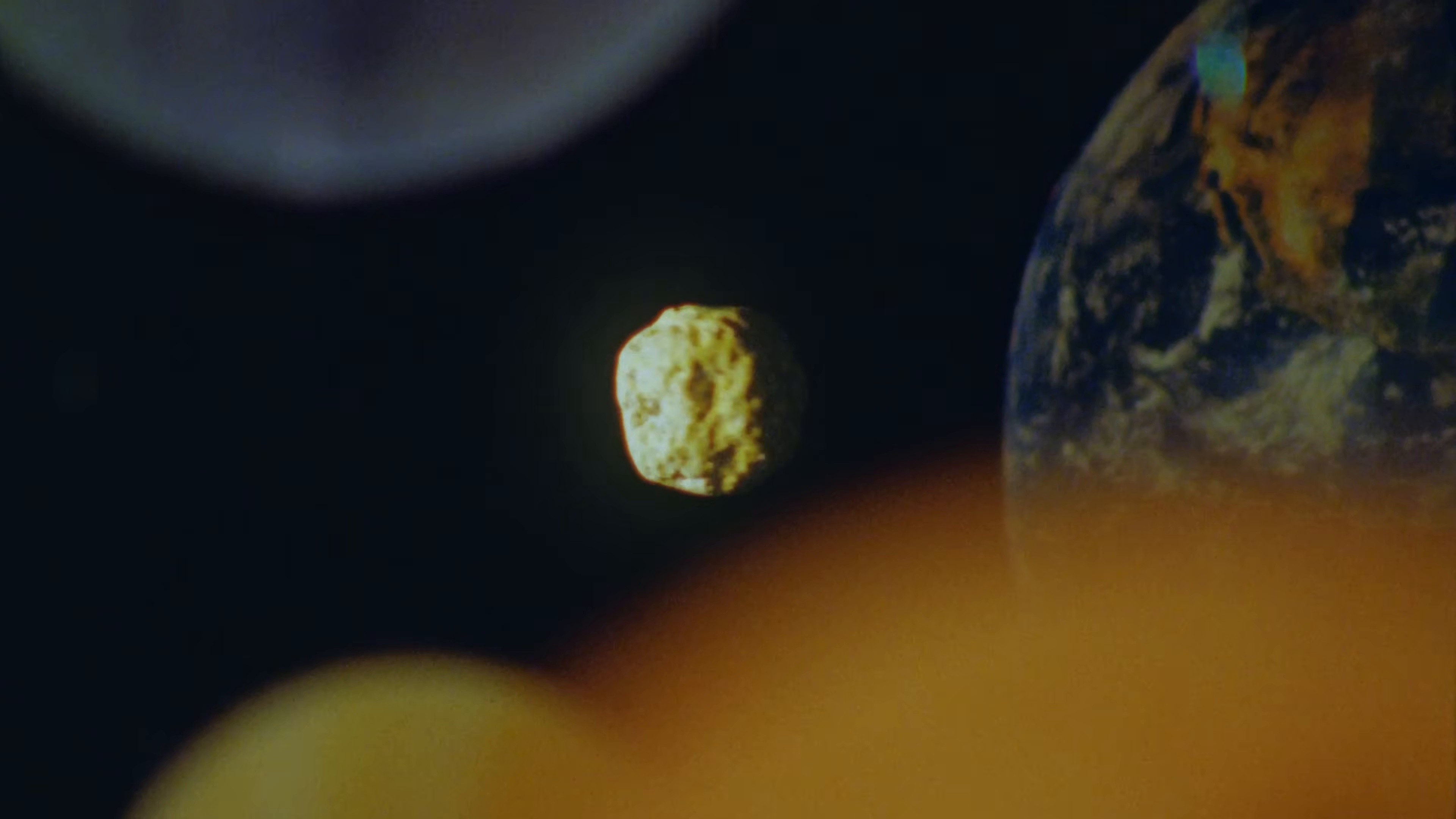 cohete (2025) —  shot,  lighting