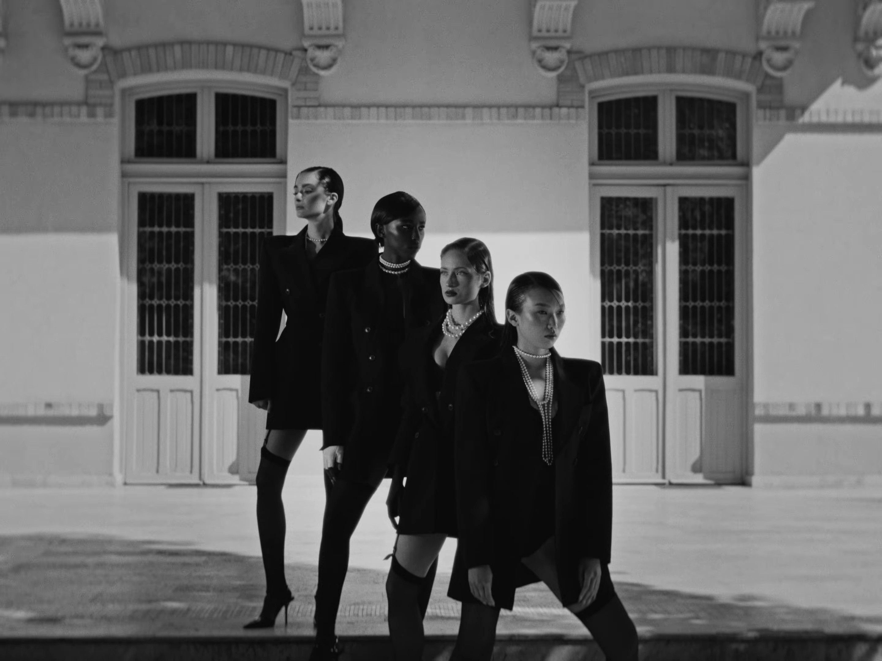 Azucar (2025) —  shot,  lighting