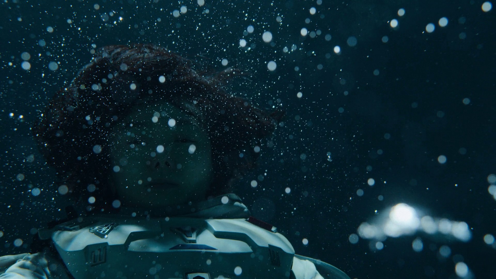 The Silent Sea (2021) —  shot,  lighting