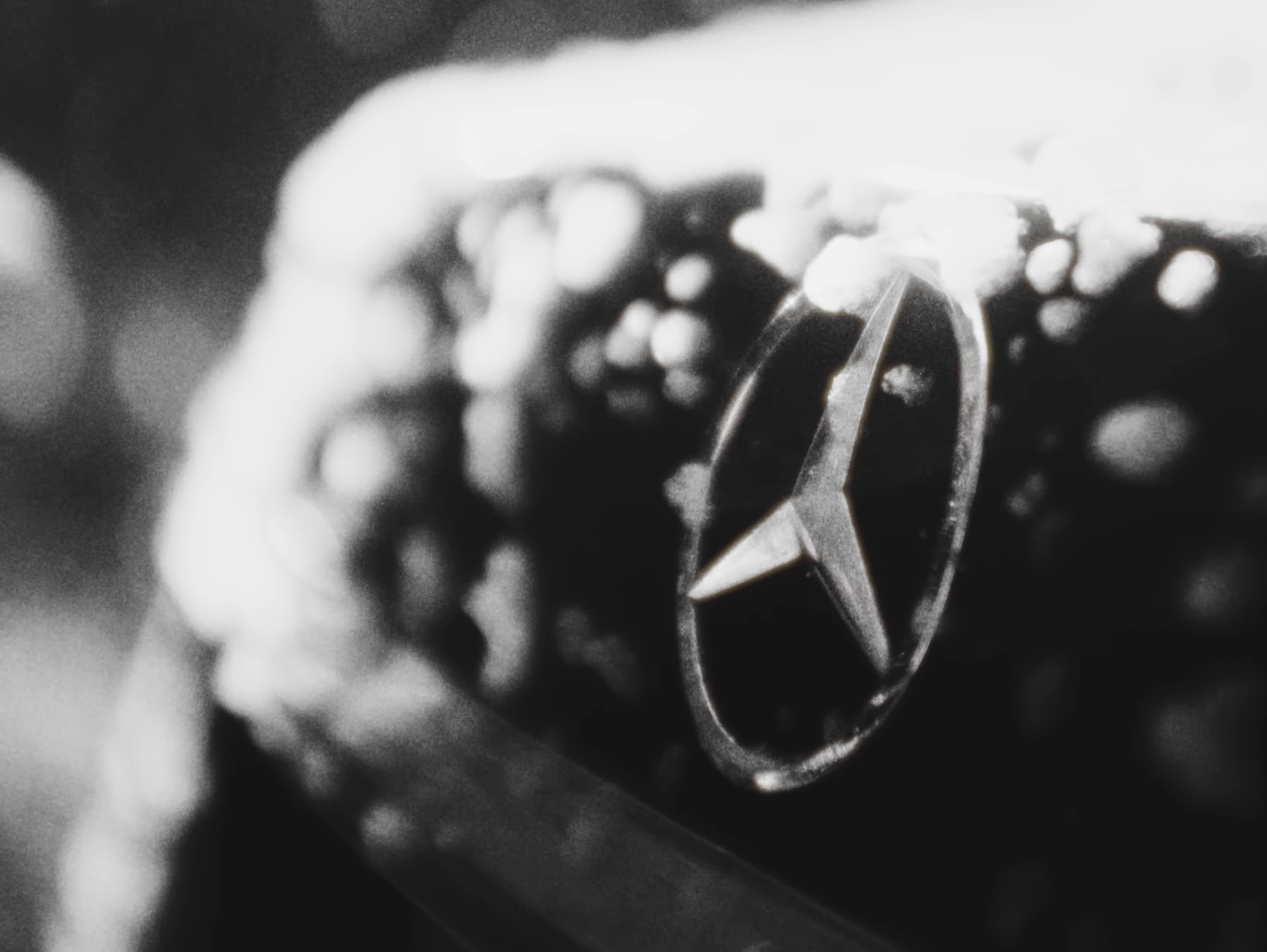 MERCI (2024) —  shot,  lighting