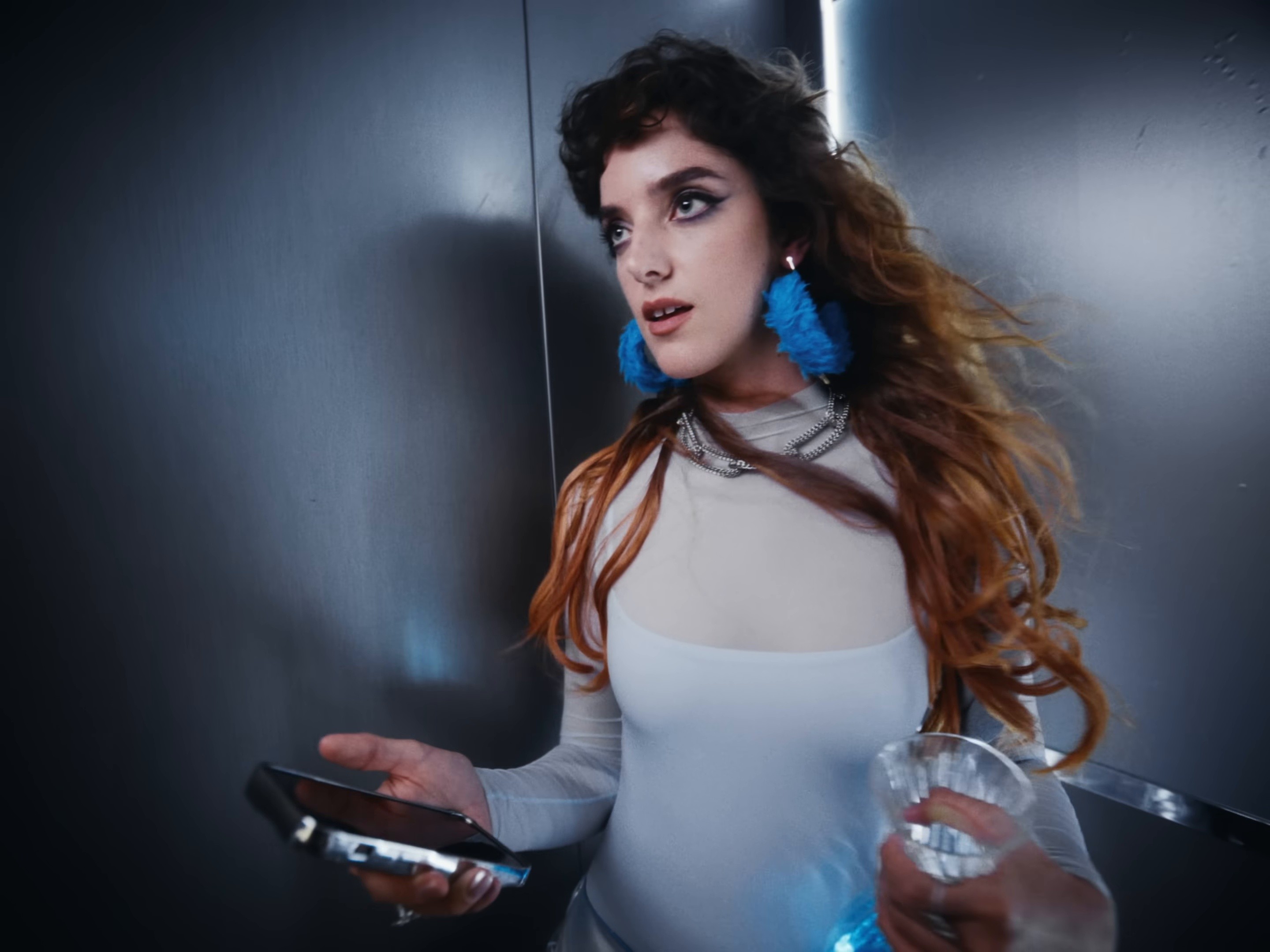 95 degrees (2024) —  shot,  lighting