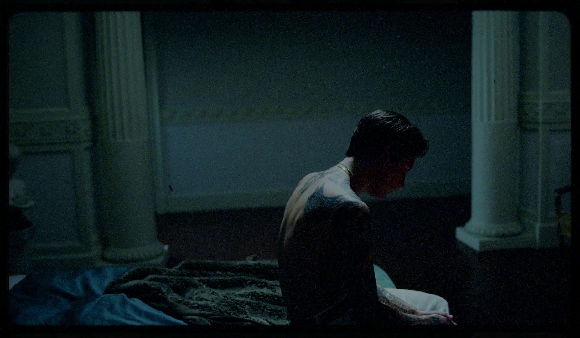 Easy (2020) —  shot,  lighting