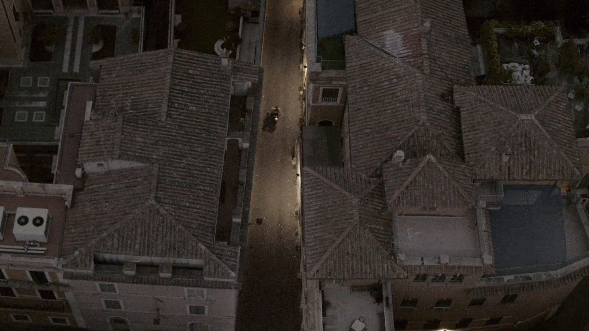 Valentino born in Roma (2022) —  shot,  lighting