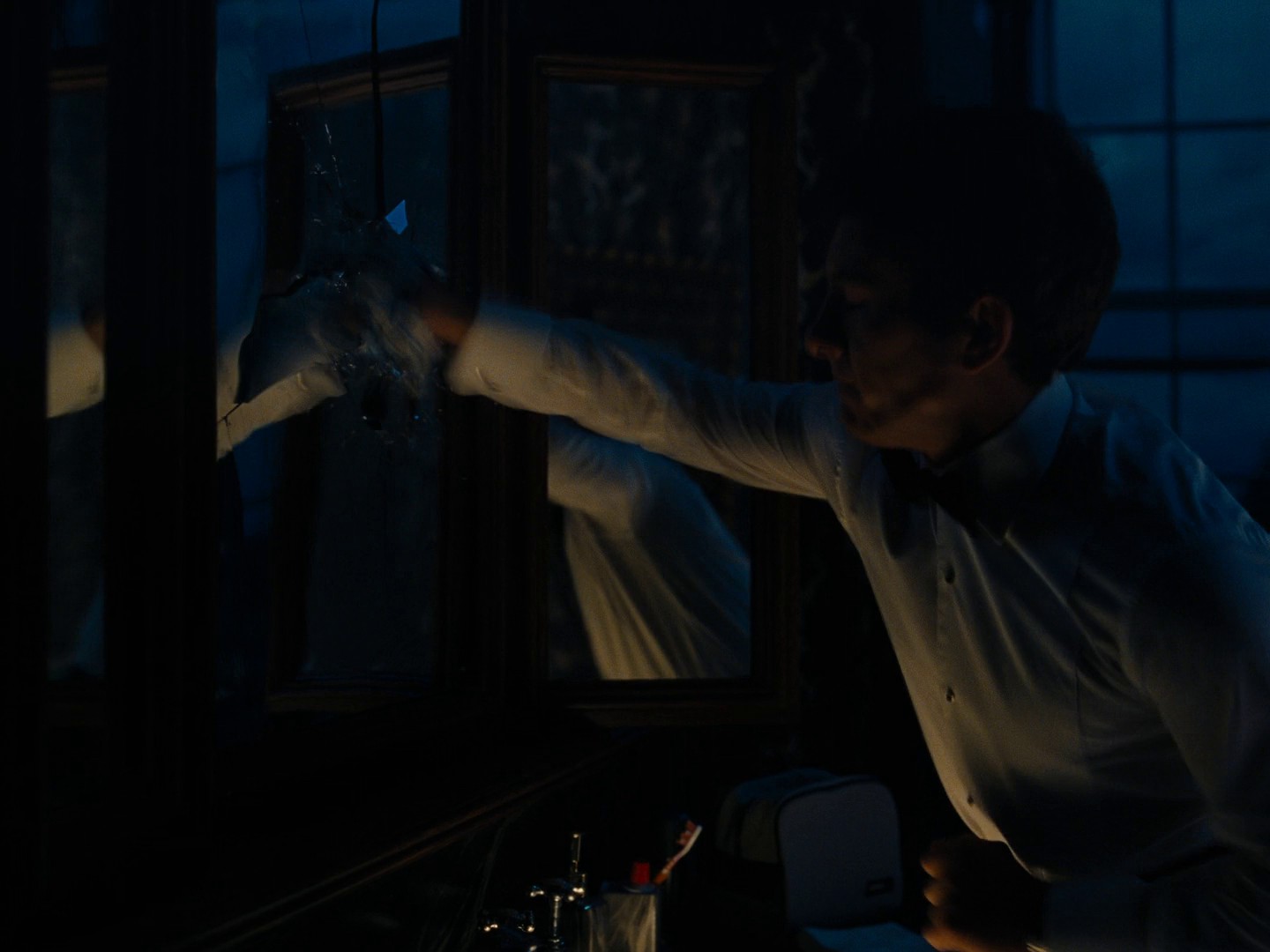 Saltburn (2023) —  shot,  lighting