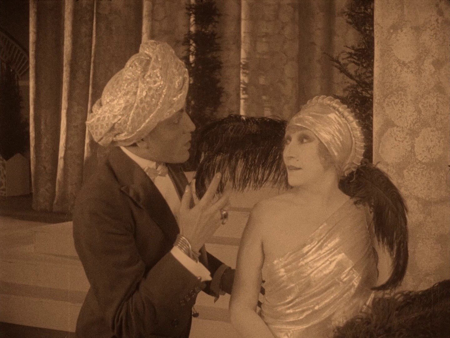 L'inhumaine (1924) —  shot,  lighting