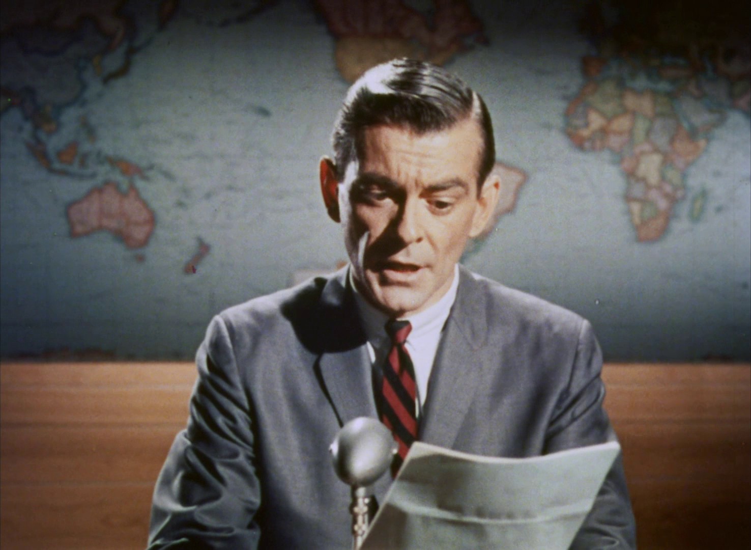 Santa Claus Conquers the Martians (1964) —  shot,  lighting