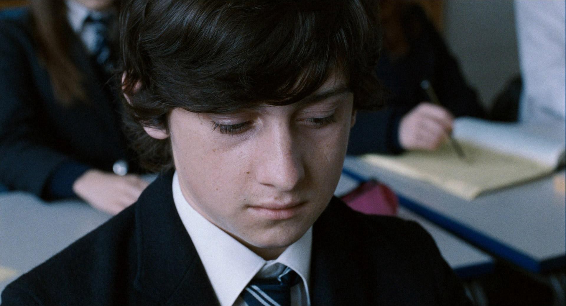 Submarine (2010) —  shot,  lighting