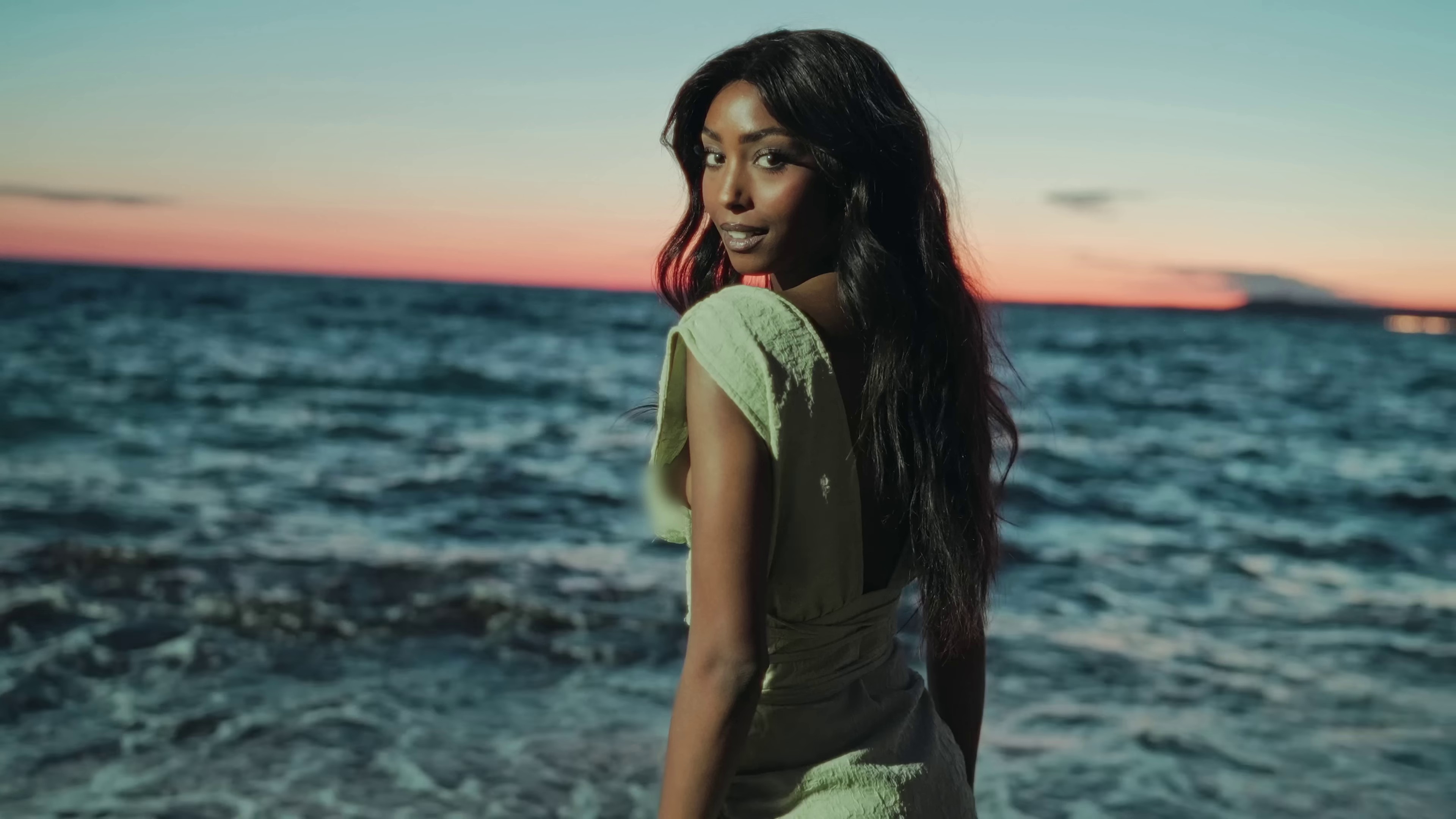 Dernier train pour Marseille (2023) —  shot,  lighting