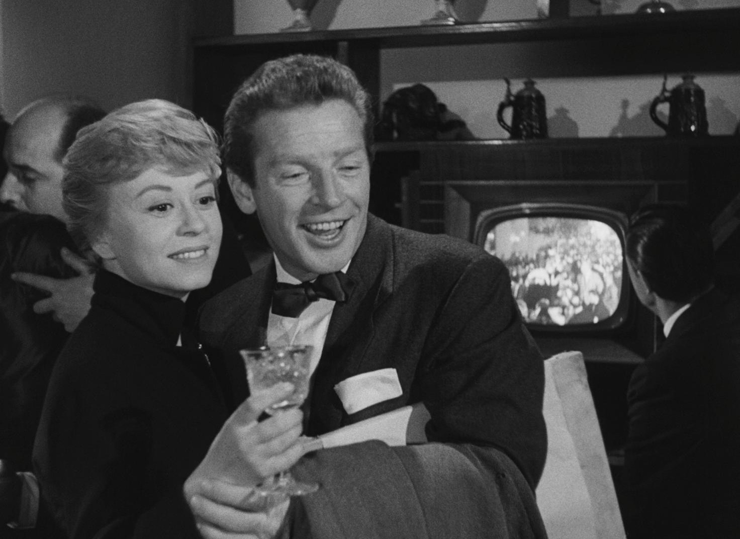 Il Bidone (1955) —  shot,  lighting