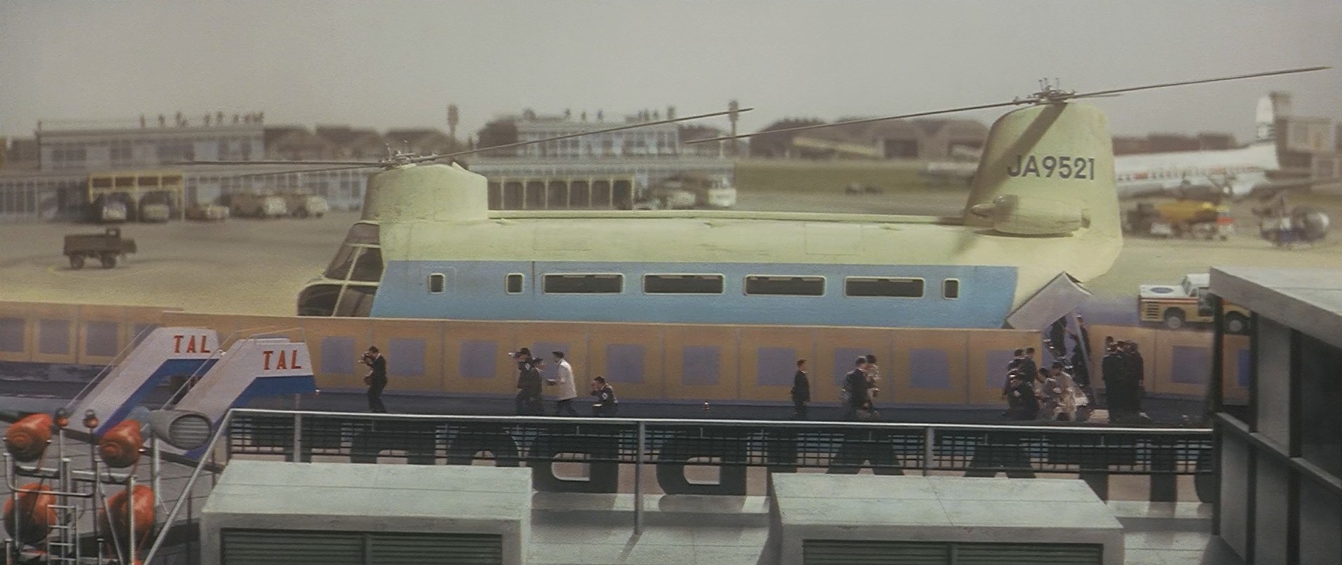 Daikaijû kûchûsen: Gamera tai Gyaosu (1967) —  shot,  lighting