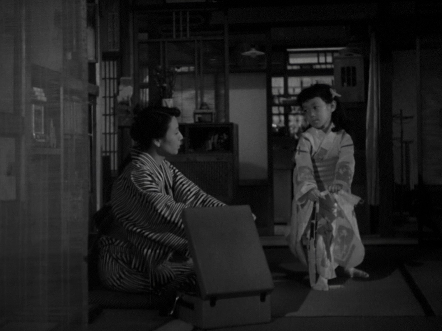 Nagareru (1956) —  shot,  lighting