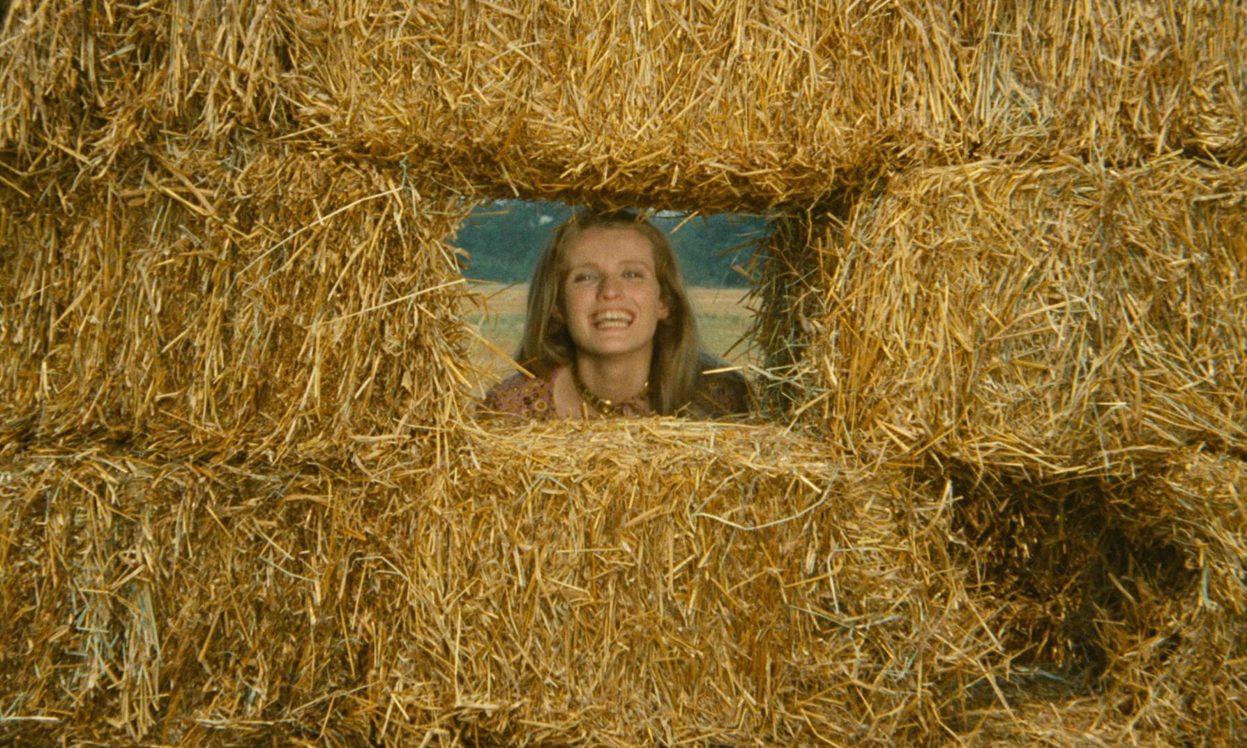 Distracted (1970) —  shot,  lighting