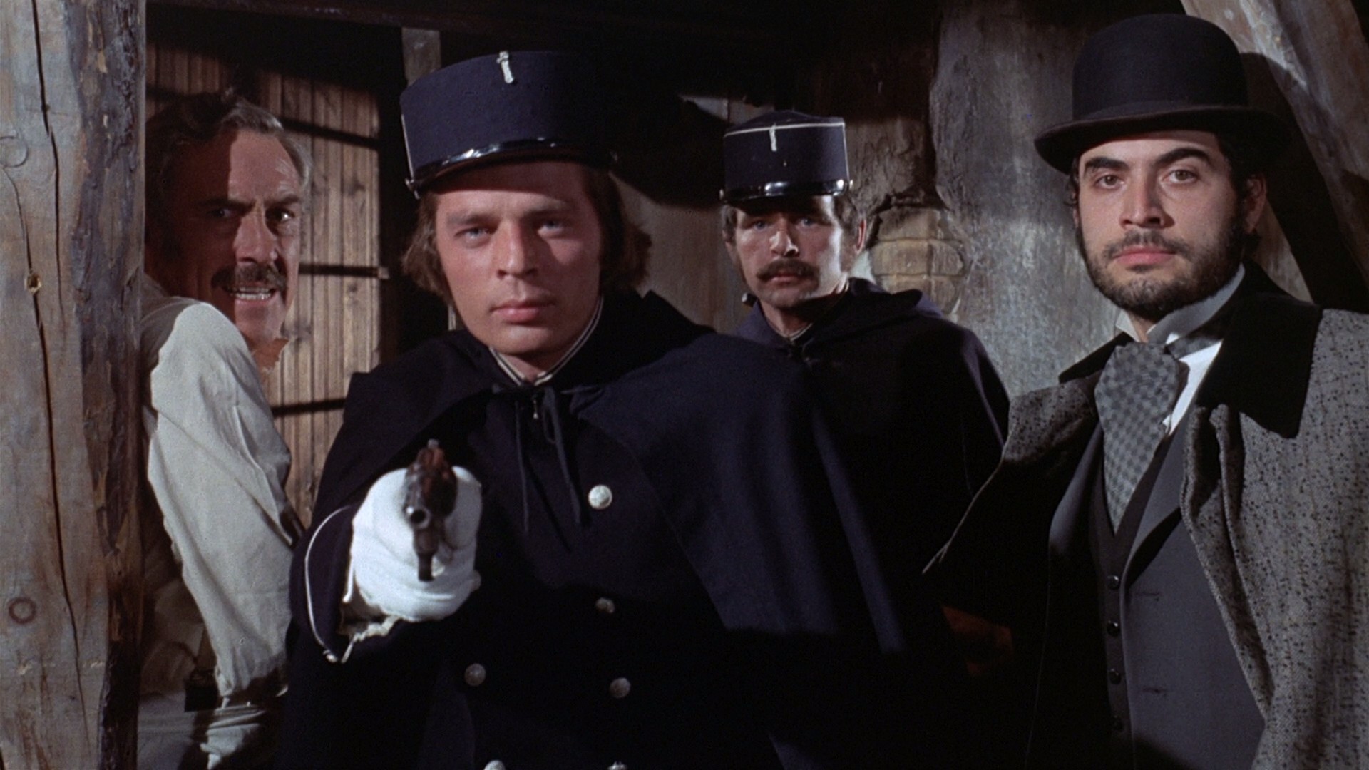 Murders in the Rue Morgue (1971) —  shot,  lighting