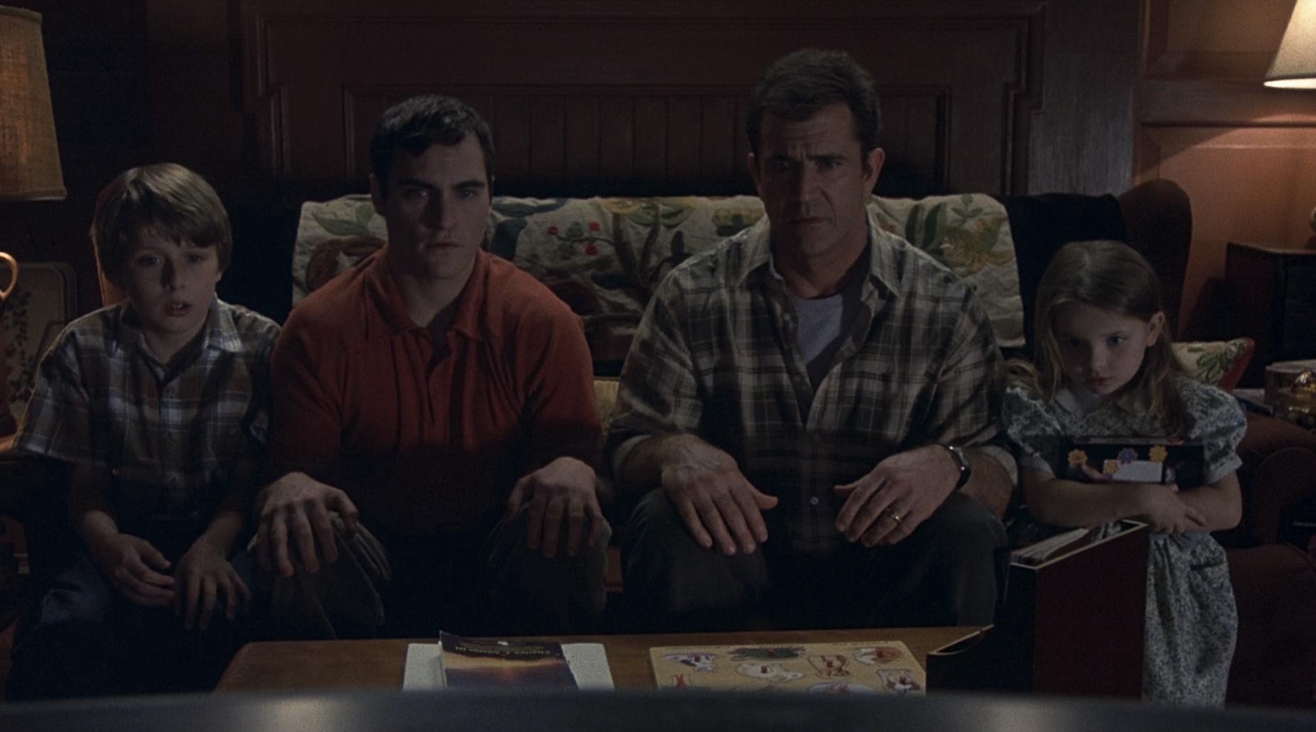 Signs (2002) —  shot,  lighting