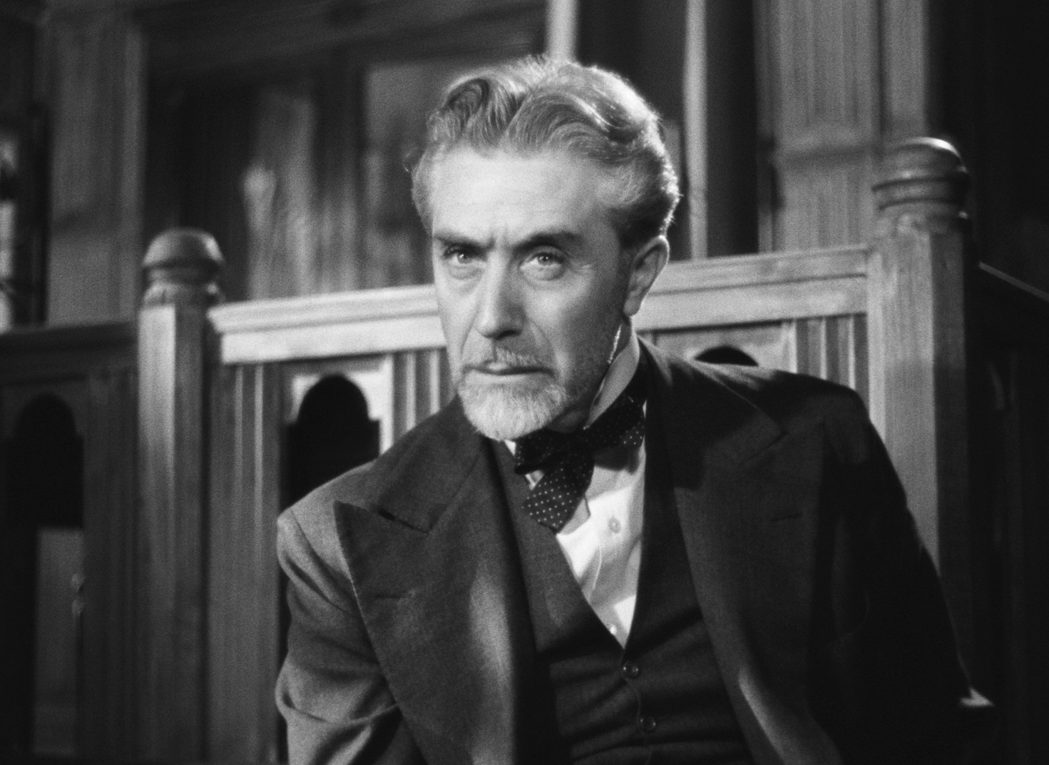 La fin du jour (1939) —  shot,  lighting