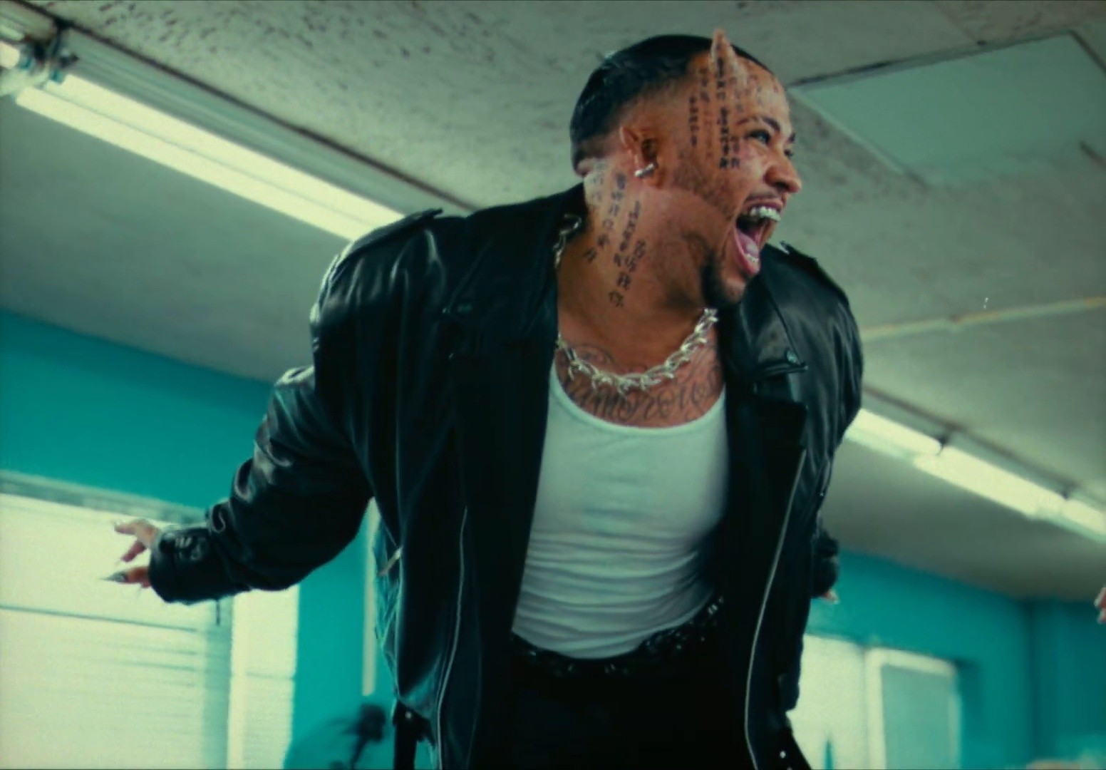 TELL ME YOU LOVE ME (2025) —  shot,  lighting