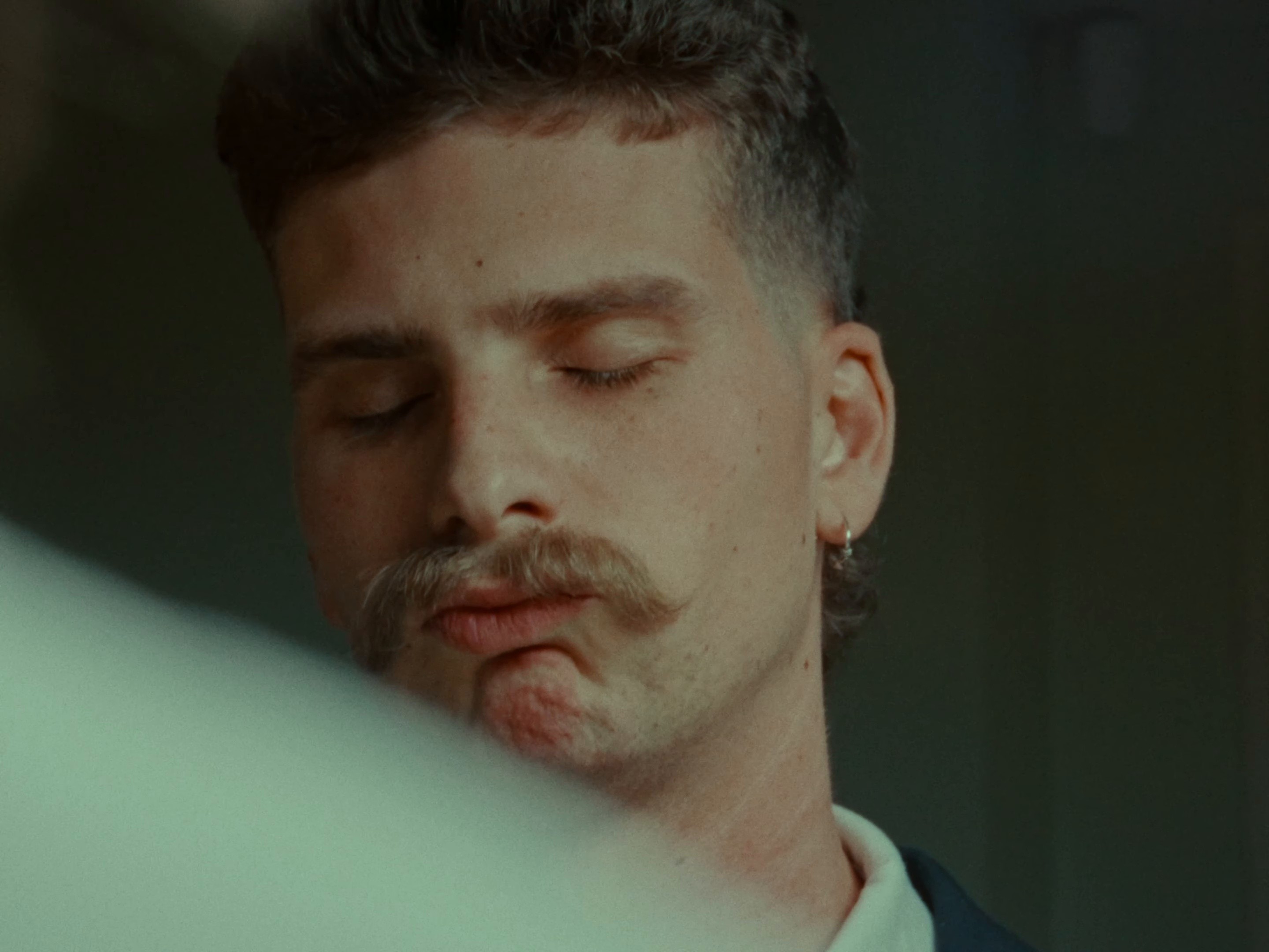 Le Céleri (2026) —  shot,  lighting