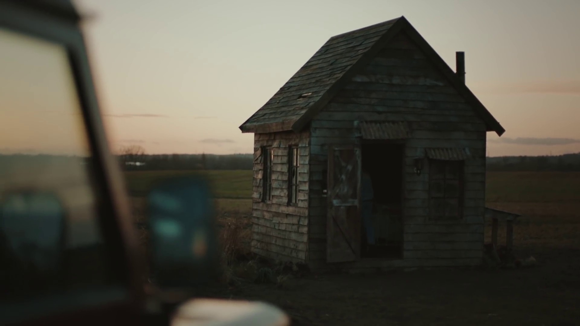 How Does It Feel (2021) —  shot,  lighting