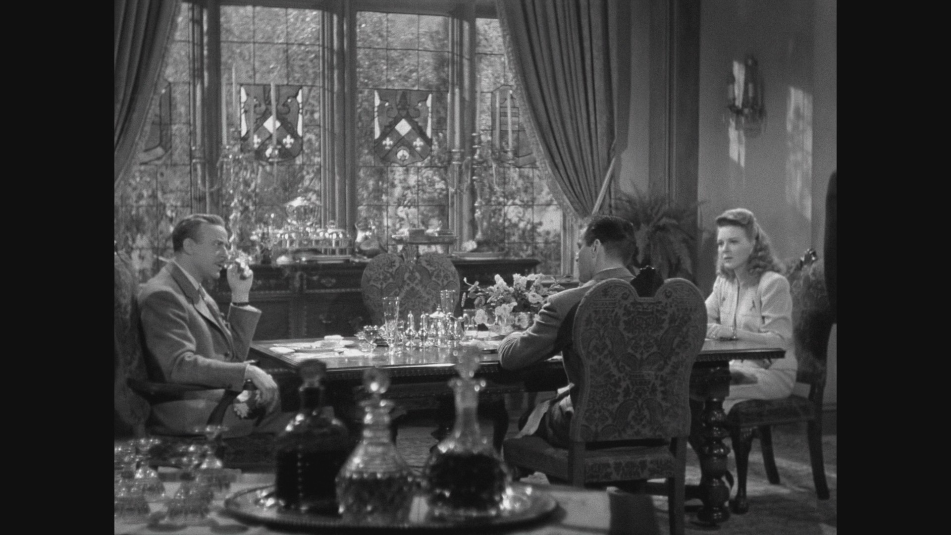 The Invisible Man's Revenge (1944) —  shot,  lighting