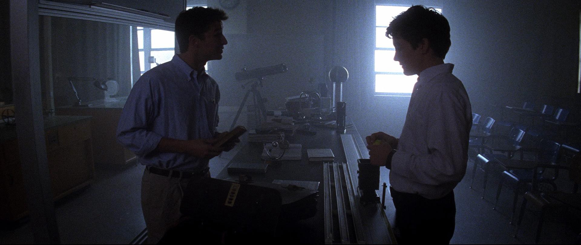 Donnie Darko (2001) —  shot,  lighting