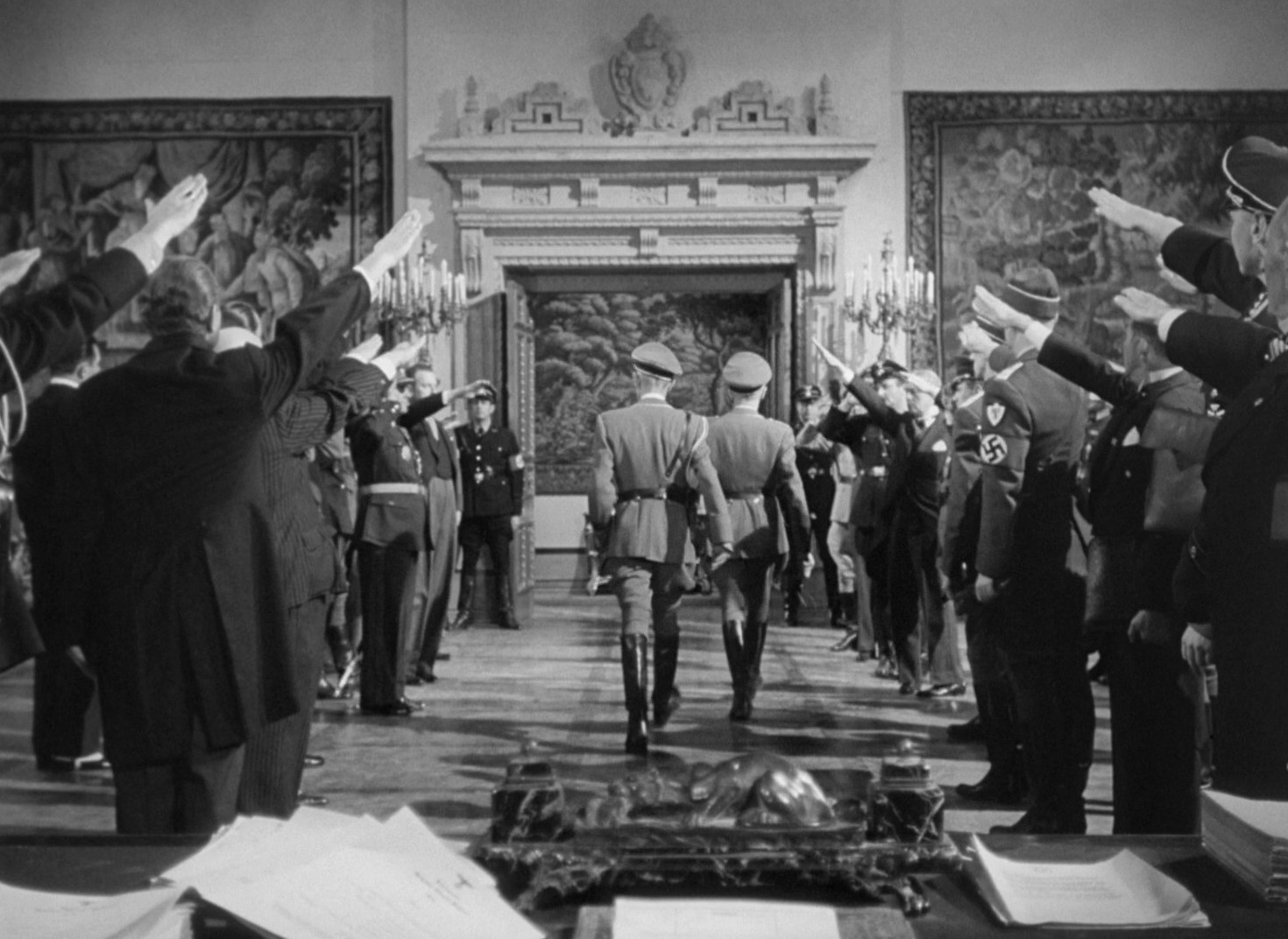 Hangmen Also Die! (1943) —  shot,  lighting