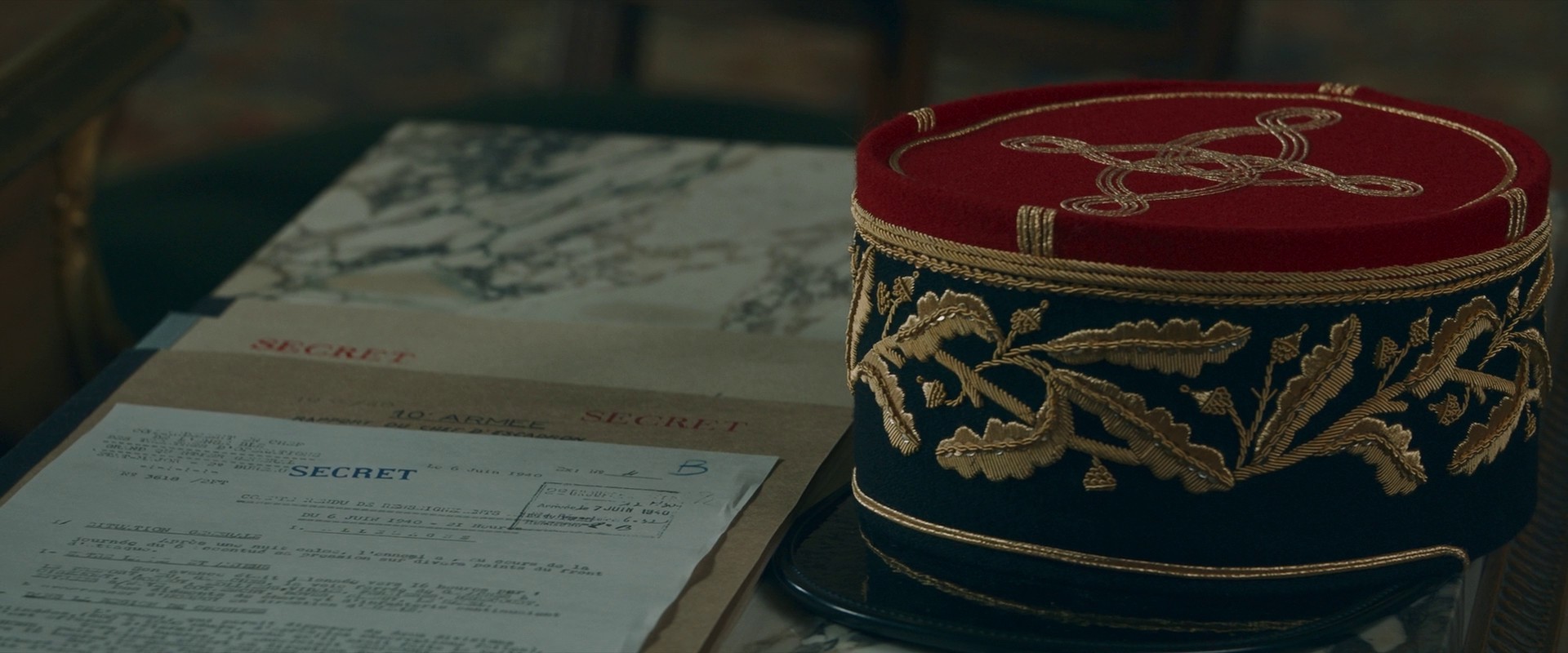 De Gaulle (2020) —  shot,  lighting