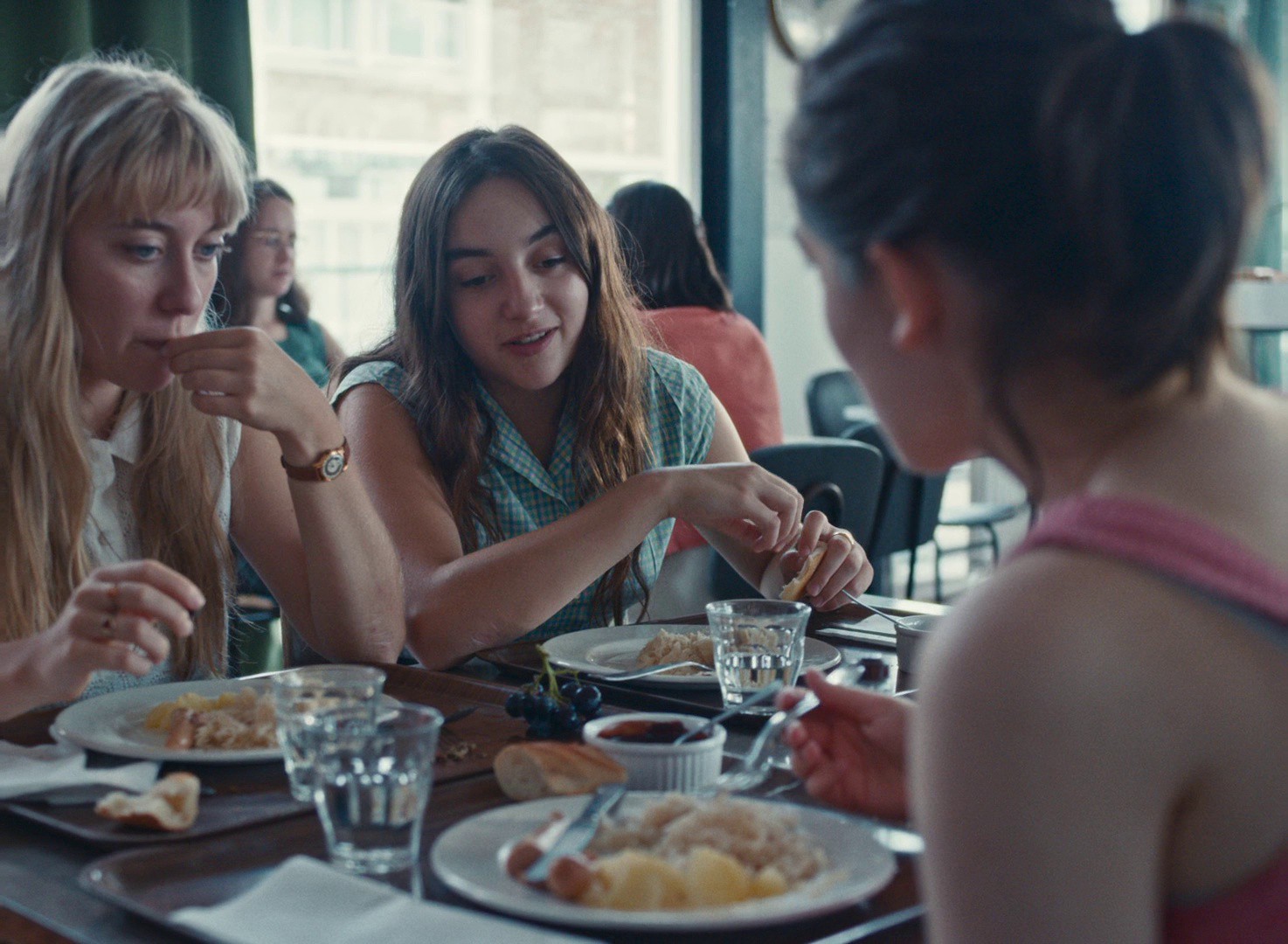 Happening (2021) —  shot,  lighting