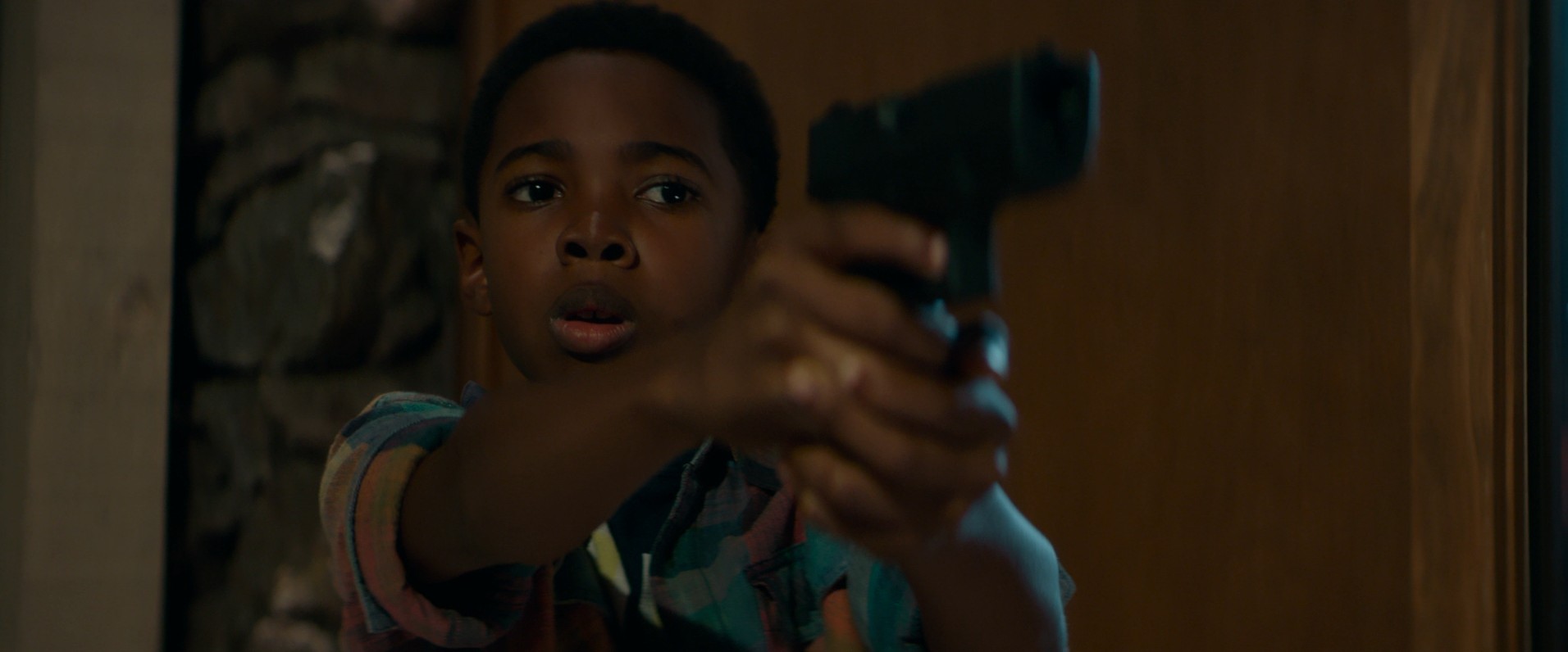 Breaking In (2018) —  shot,  lighting