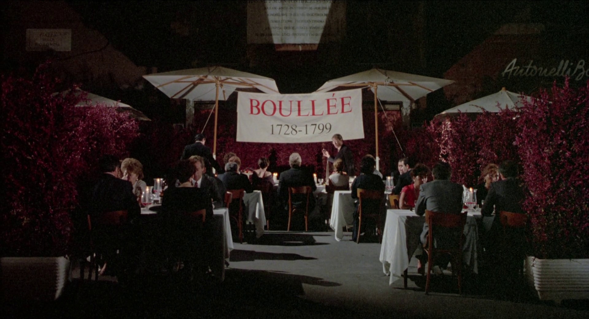 The Belly of an Architect (1987) —  shot,  lighting