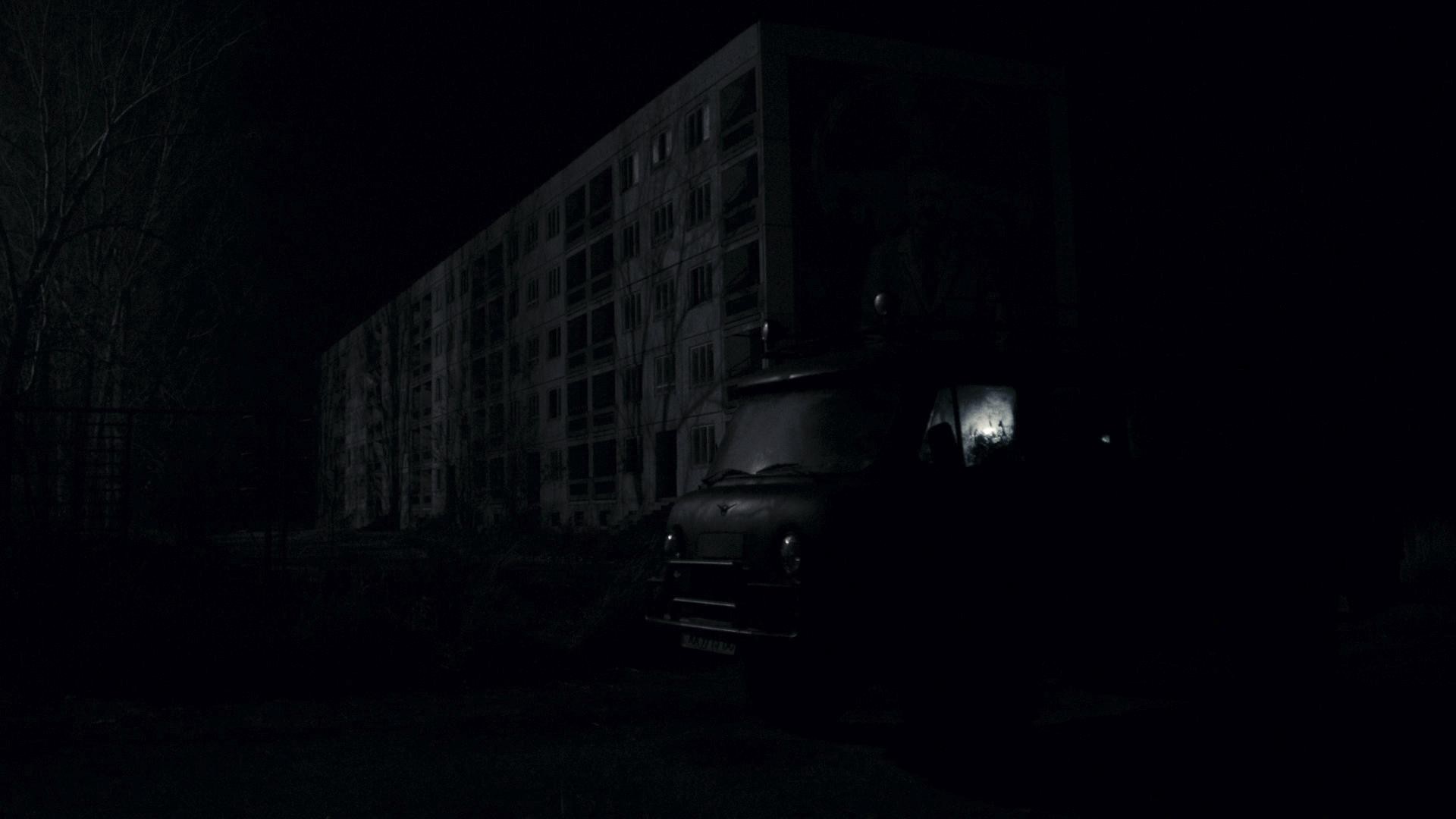 Chernobyl Diaries (2012) —  shot,  lighting