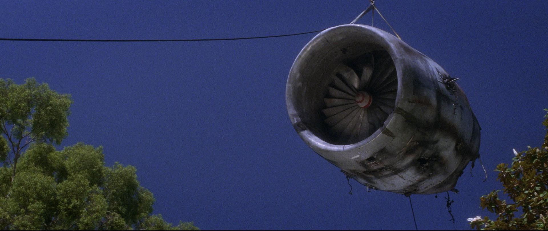 Donnie Darko (2001) —  shot,  lighting