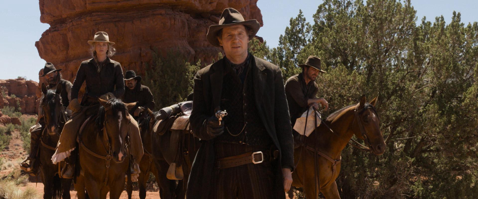 A Million Ways to Die in the West (2014) —  shot,  lighting