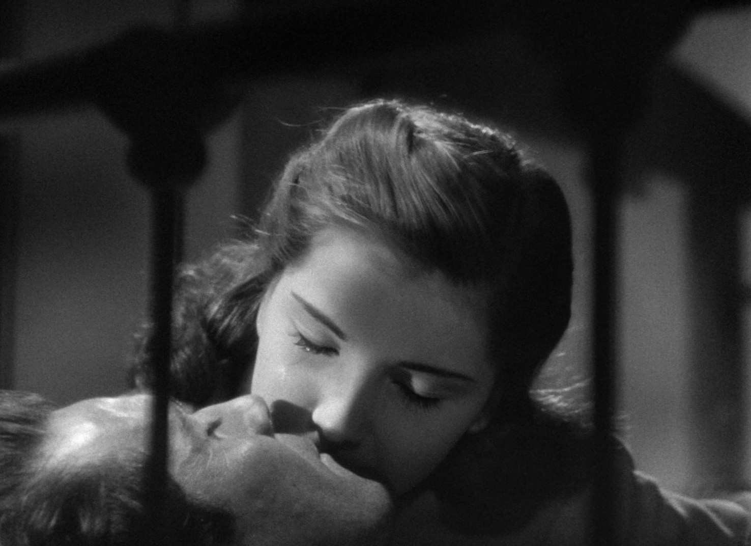 Cry of the City (1948) —  shot,  lighting