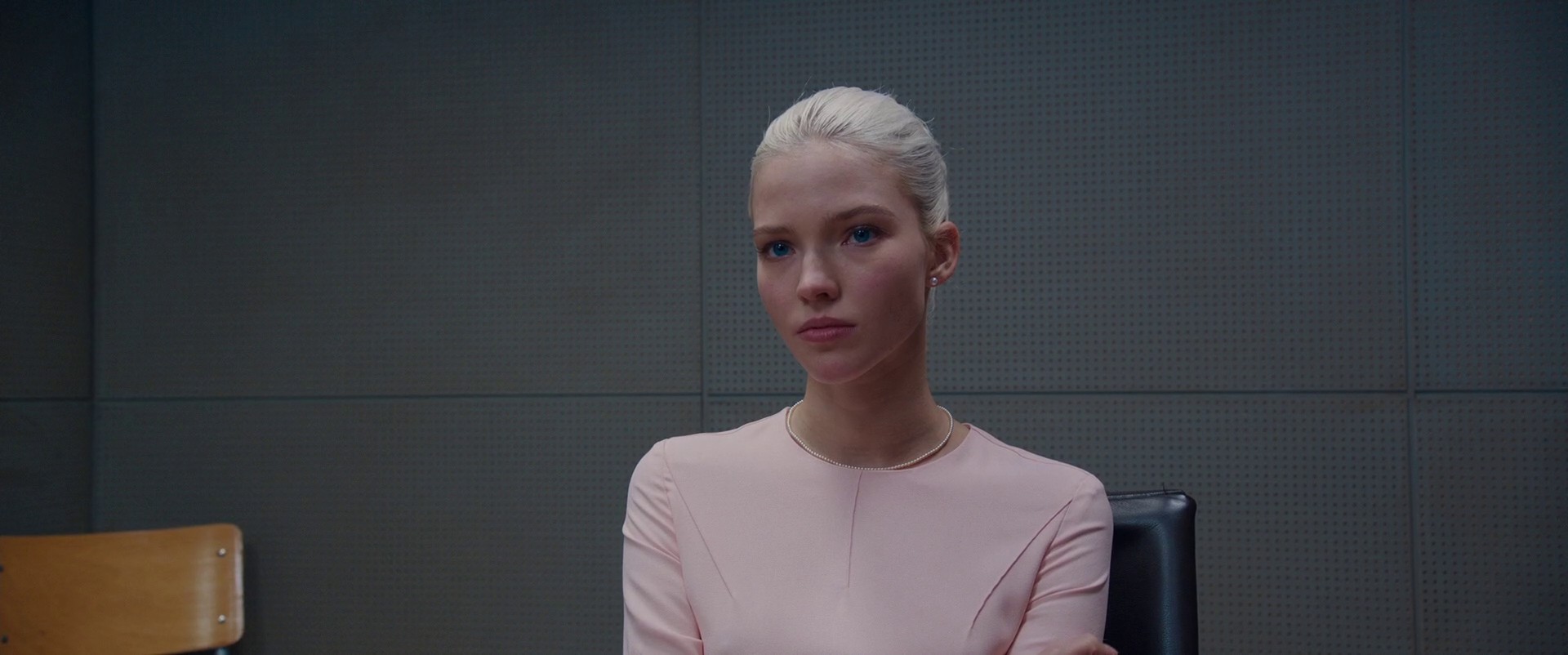 Anna (2019) —  shot,  lighting